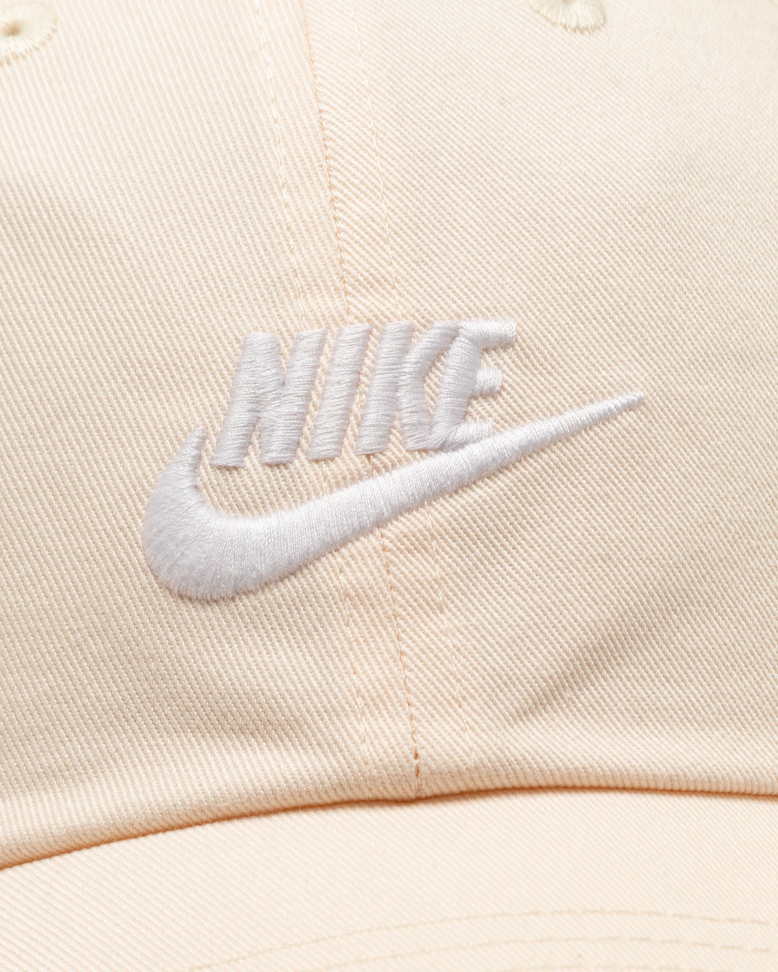 CLUB UNSTRUCTURED FUTURA WASH CAP