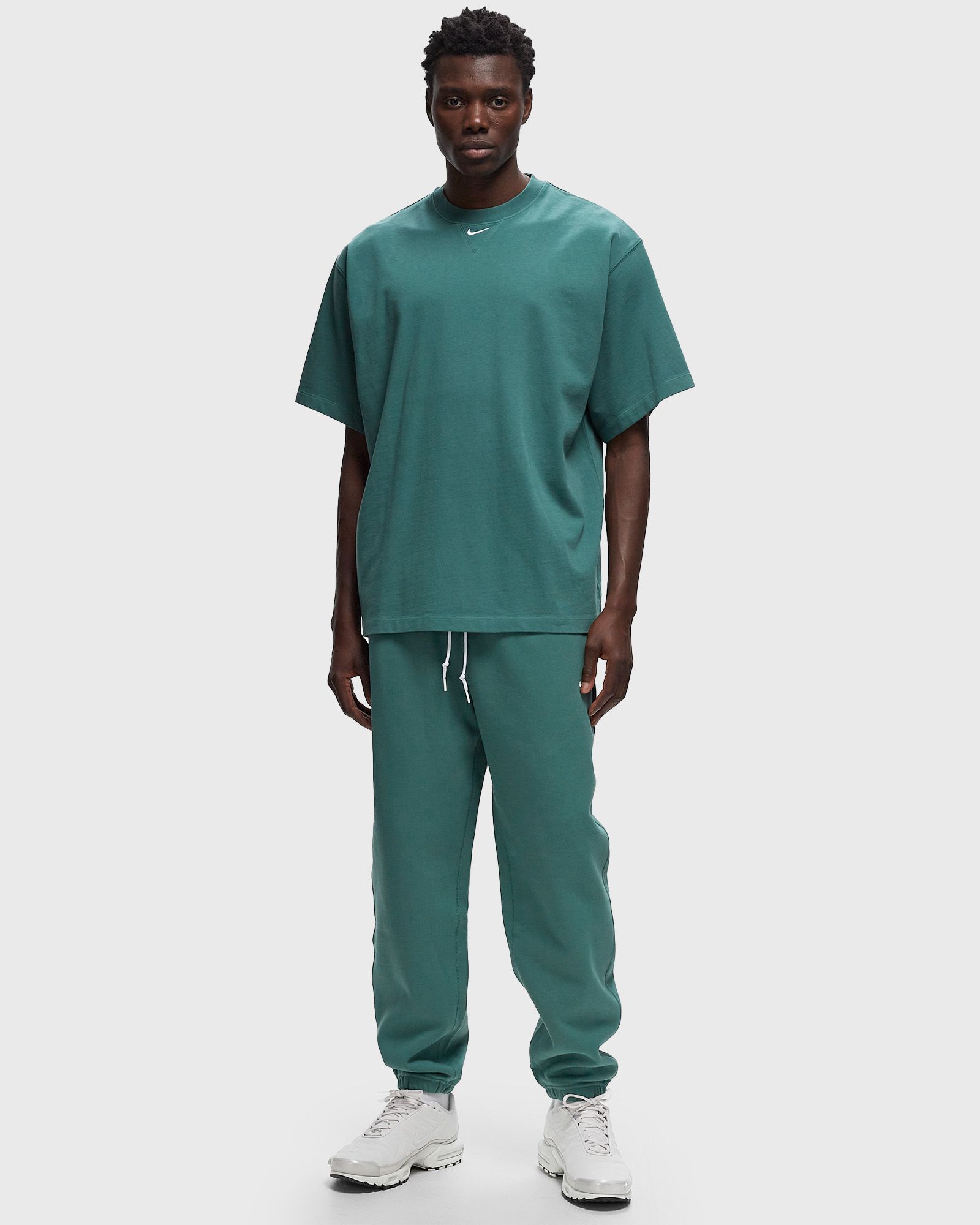 Solo Swoosh Short Sleeve Heavyweight Tee