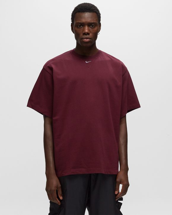 Burgundy nike best sale t shirt