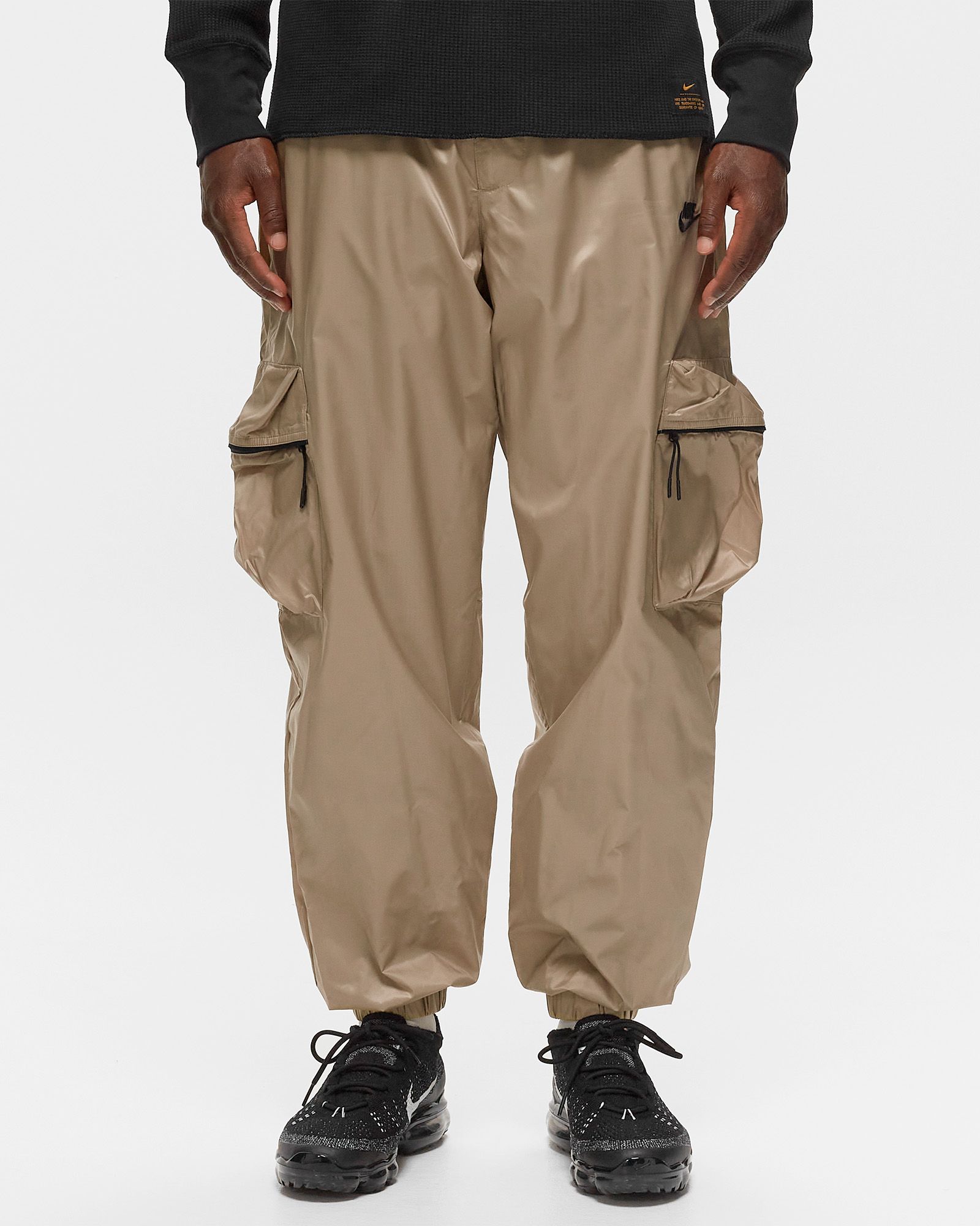 TECH LINED WOVEN PANT