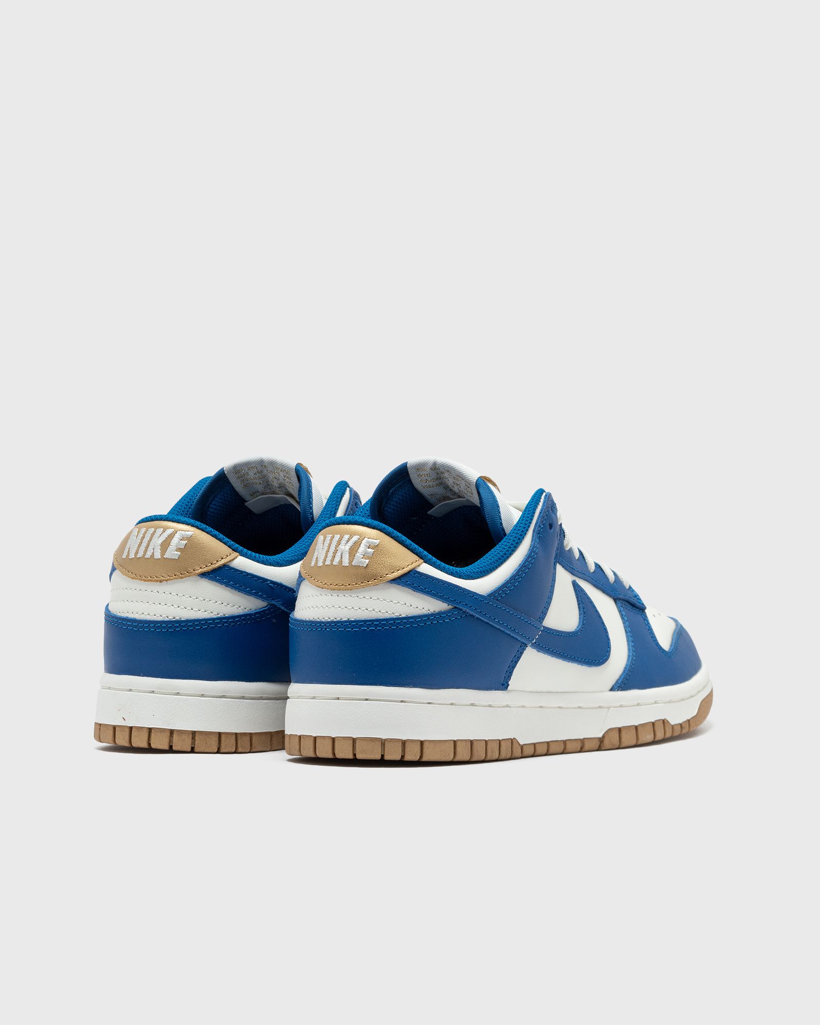 WMNS DUNK LOW
