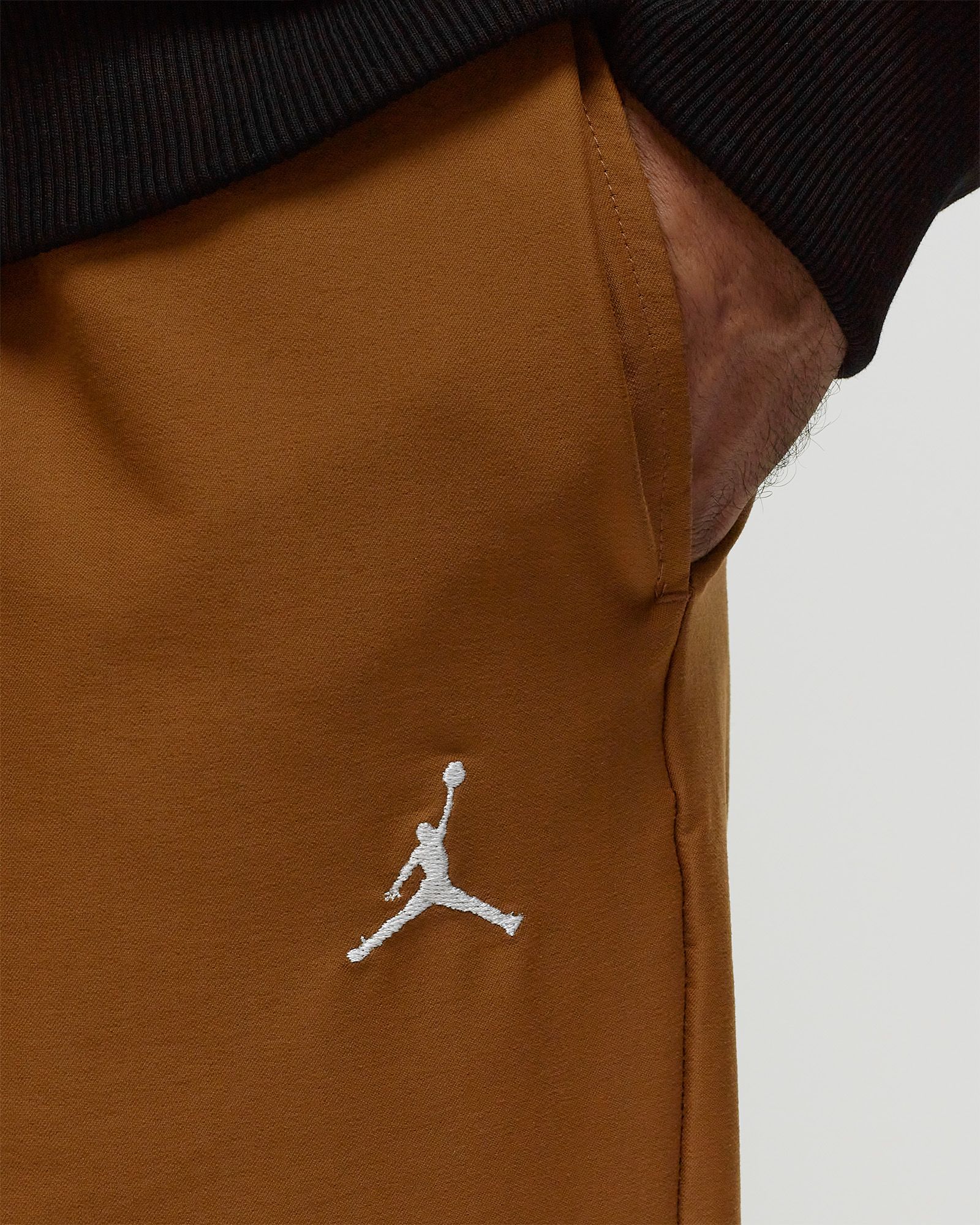 Jordan Essentials Men's Cropped Trousers