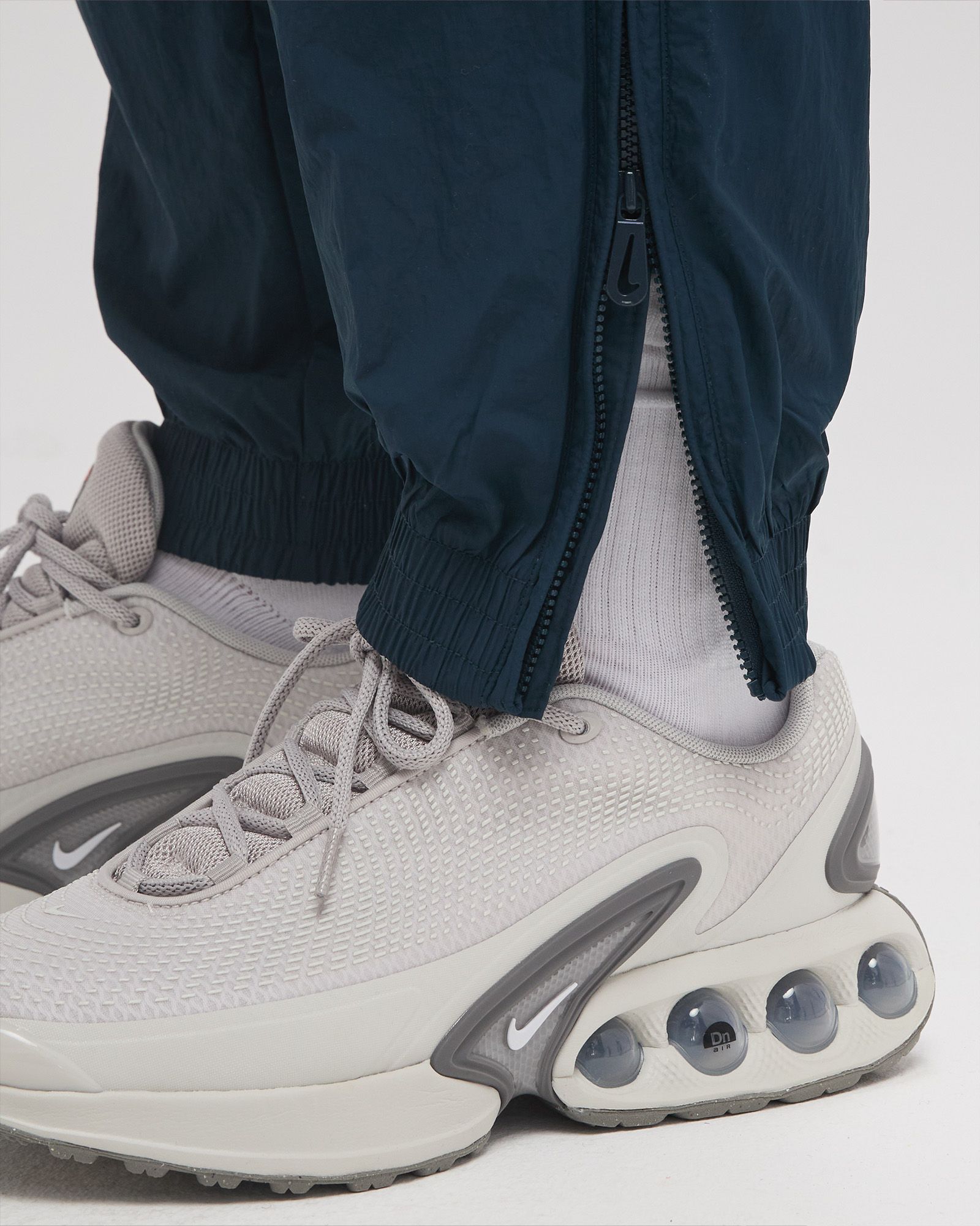 Solo Swoosh Track Pants