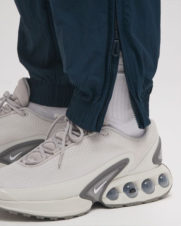 Solo Swoosh Track Pants
