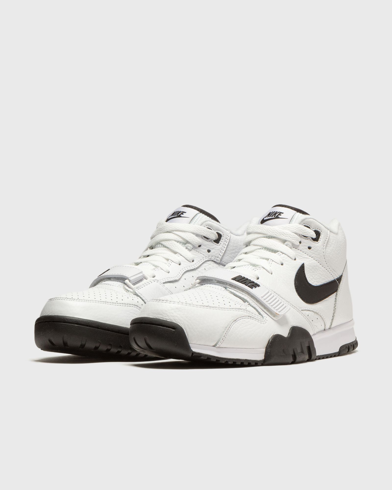 AIR TRAINER 1