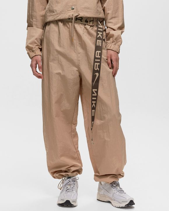 Nike Oversized High-Waisted Woven Cargo Pants Brown, Women