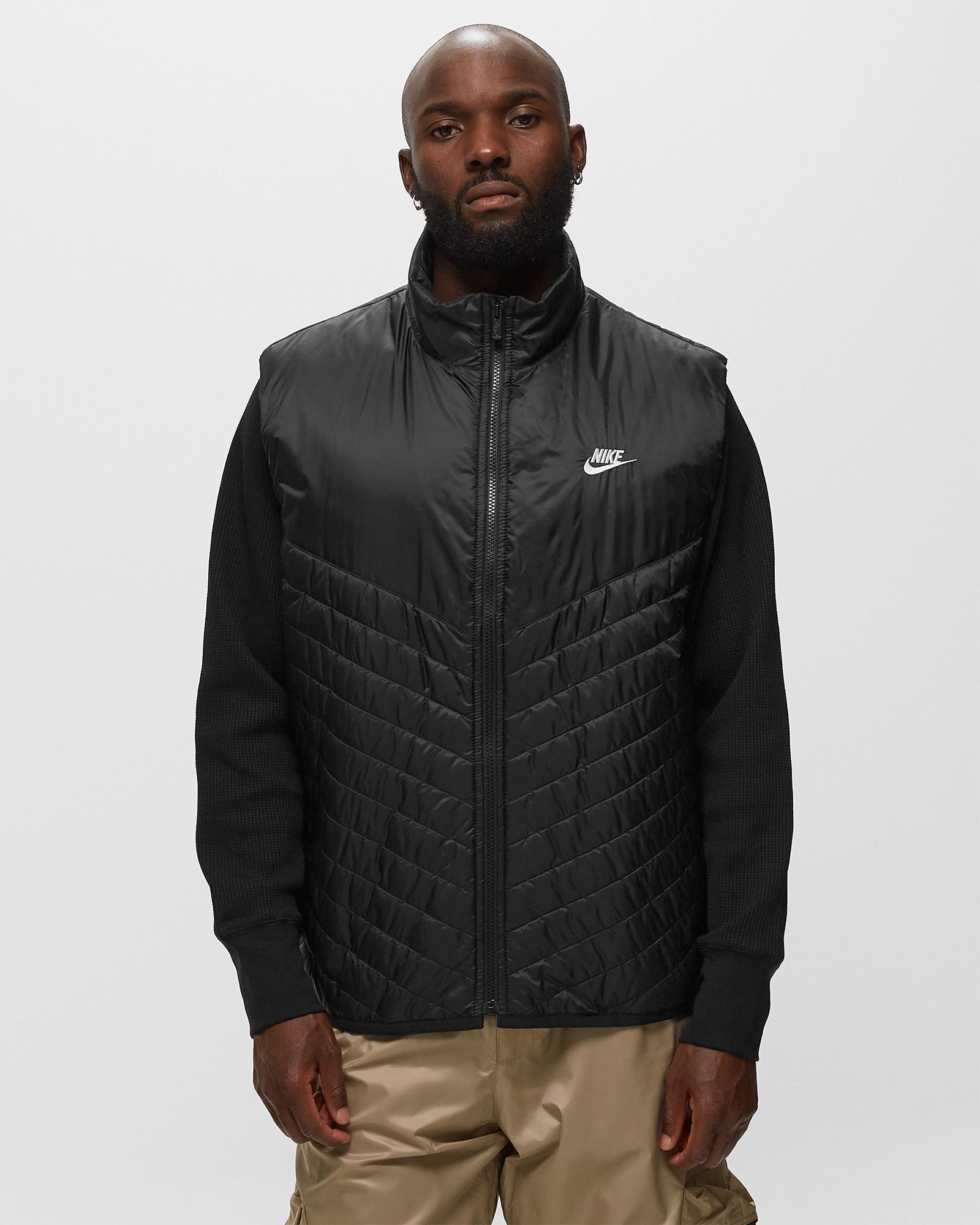 NIKE THERMA-FIT VEST XL ブラック 美品 NIKE - ナイキ スポーツ クラシック Therma-FIT ベスト ダウン