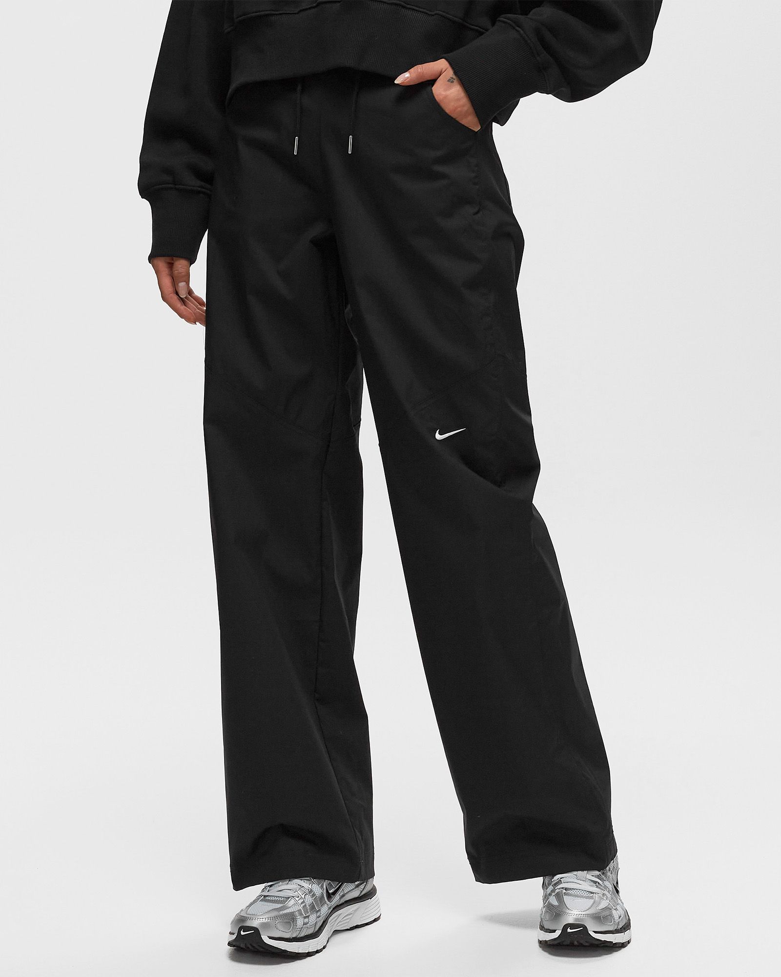 W Sportswear Essentials Woven High-Rise Trousers