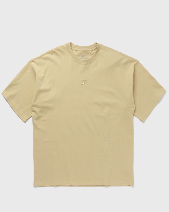nike yellow tee