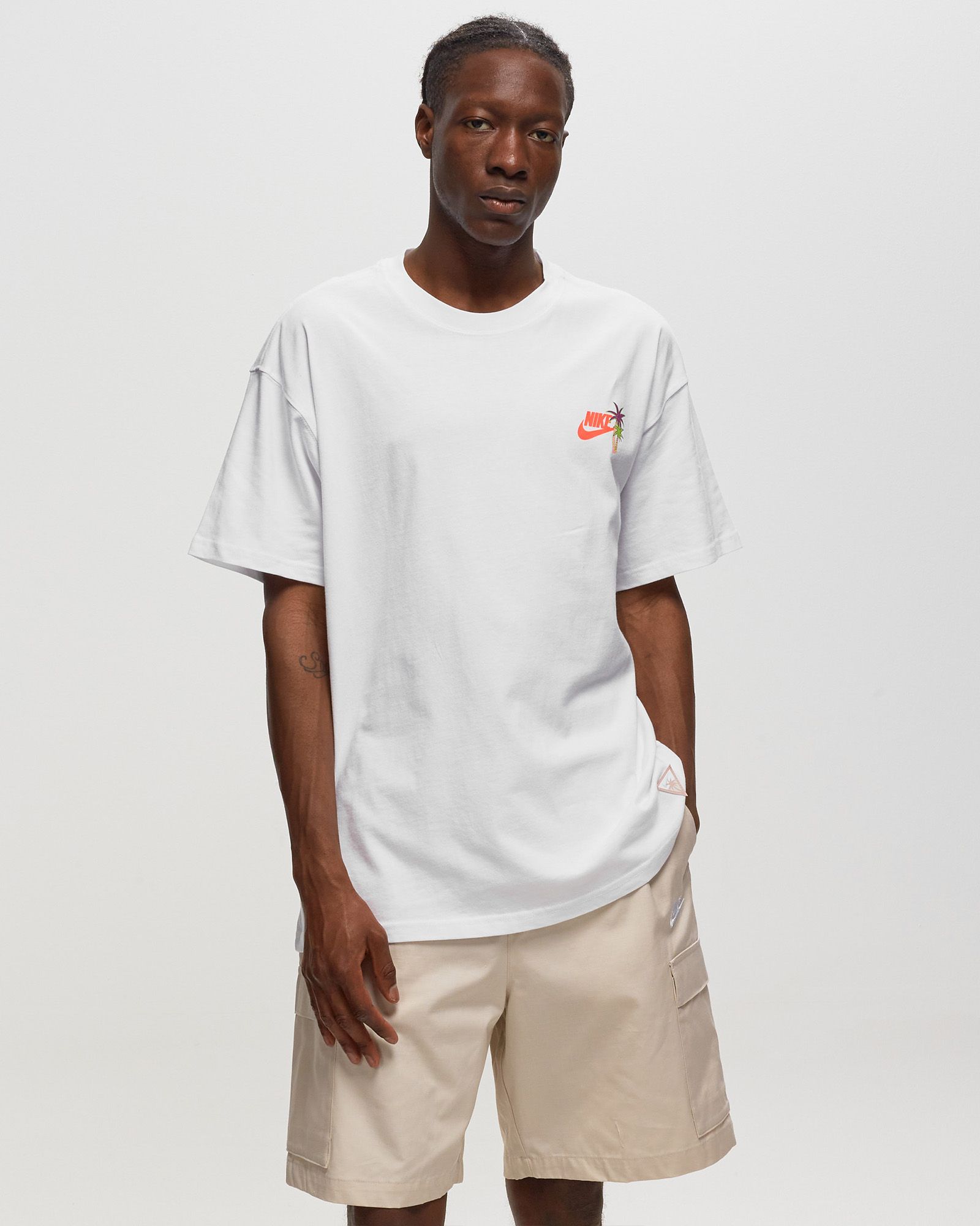 SPORTSWEAR TEE