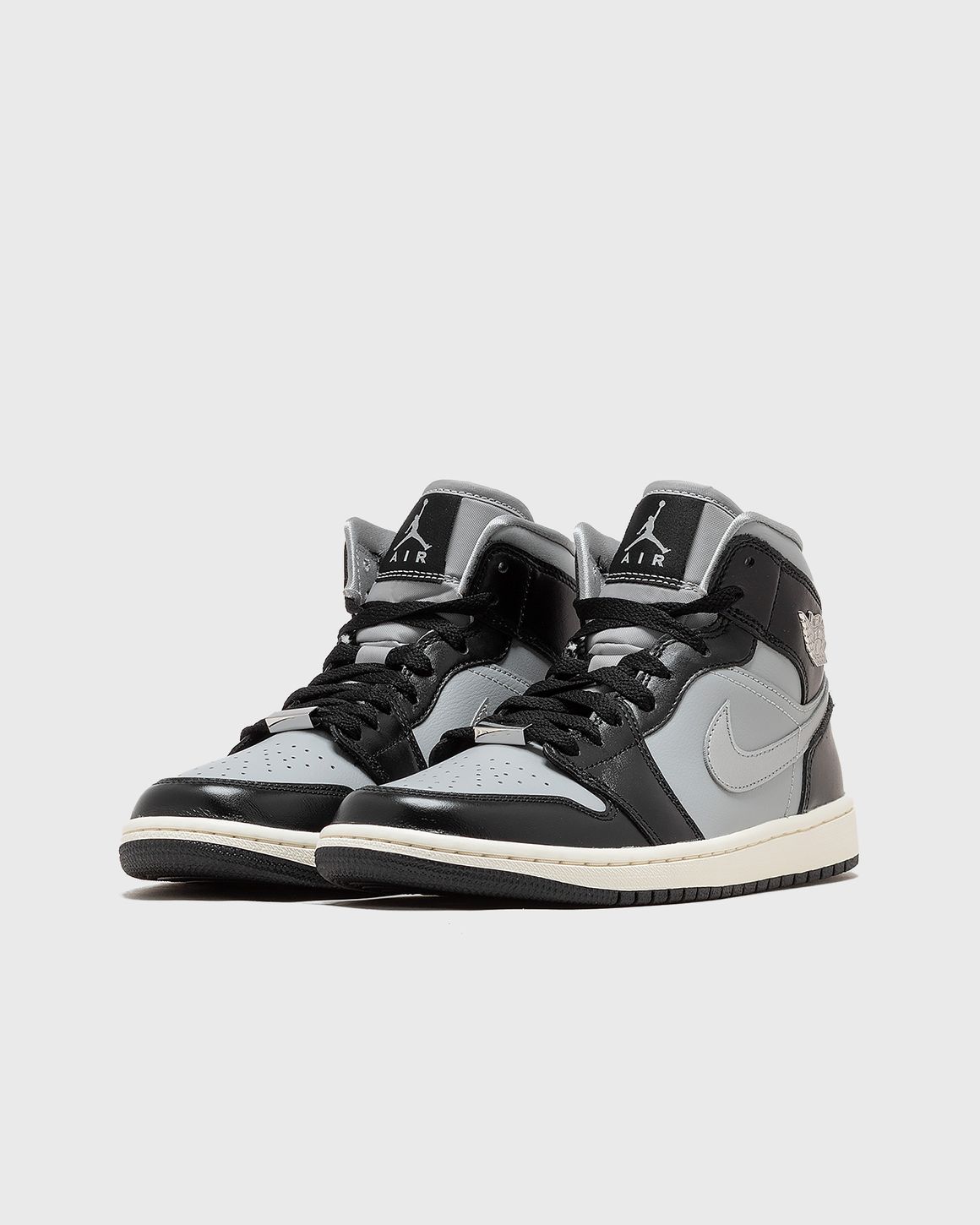 Jordan Air Jordan 1 Mid SE WMNS Black/Grey | BSTN Store