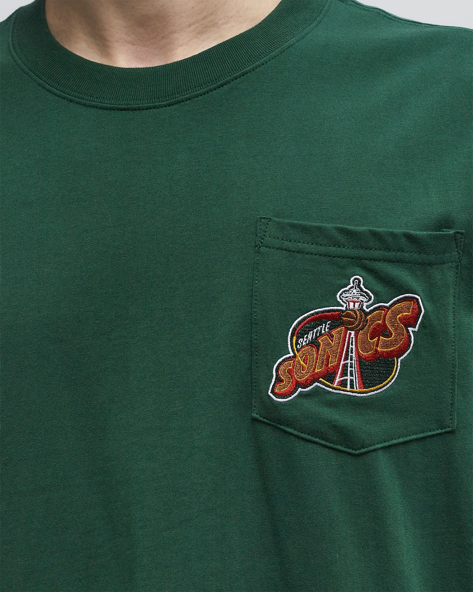 NBA DOUBLE HIT SS POCKET TEE VINTAGE LOGO SEATTLE SUPERSONICS