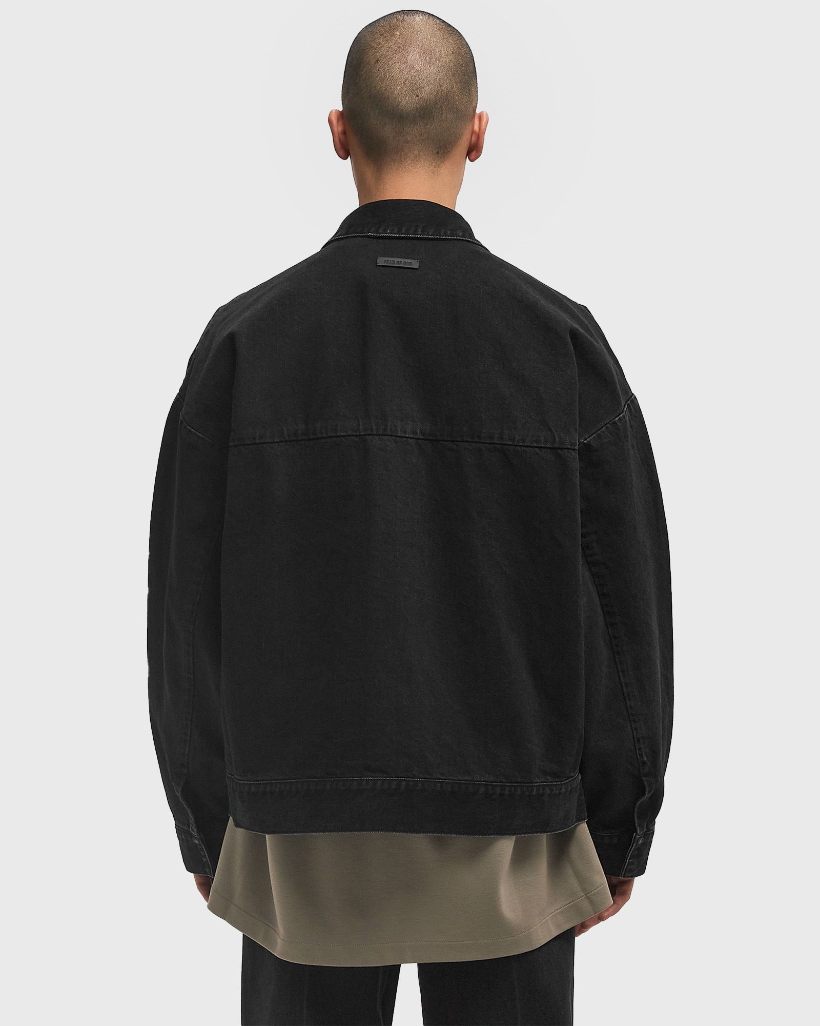 DENIM TRUCKER JACKET