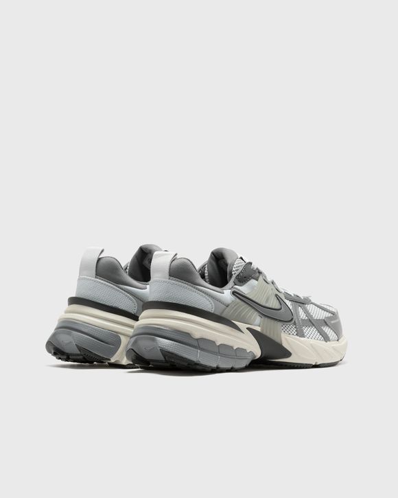 WMNS V2K RUN