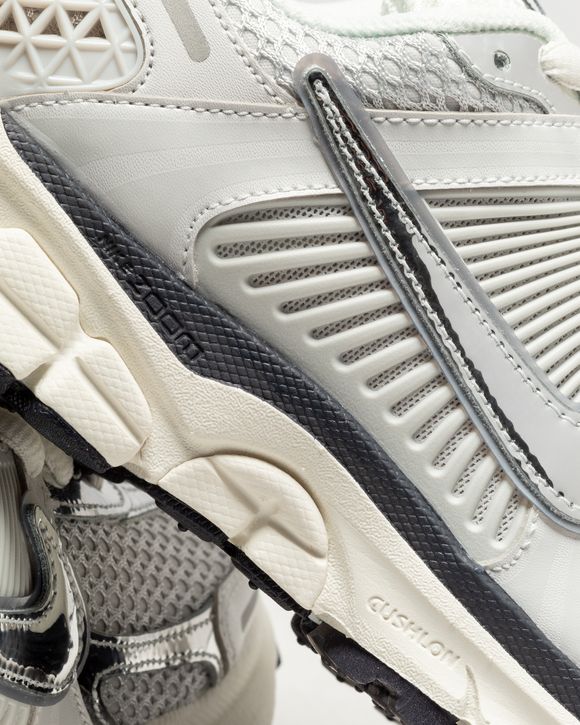 WMNS ZOOM VOMERO 5 'Photon Dust'