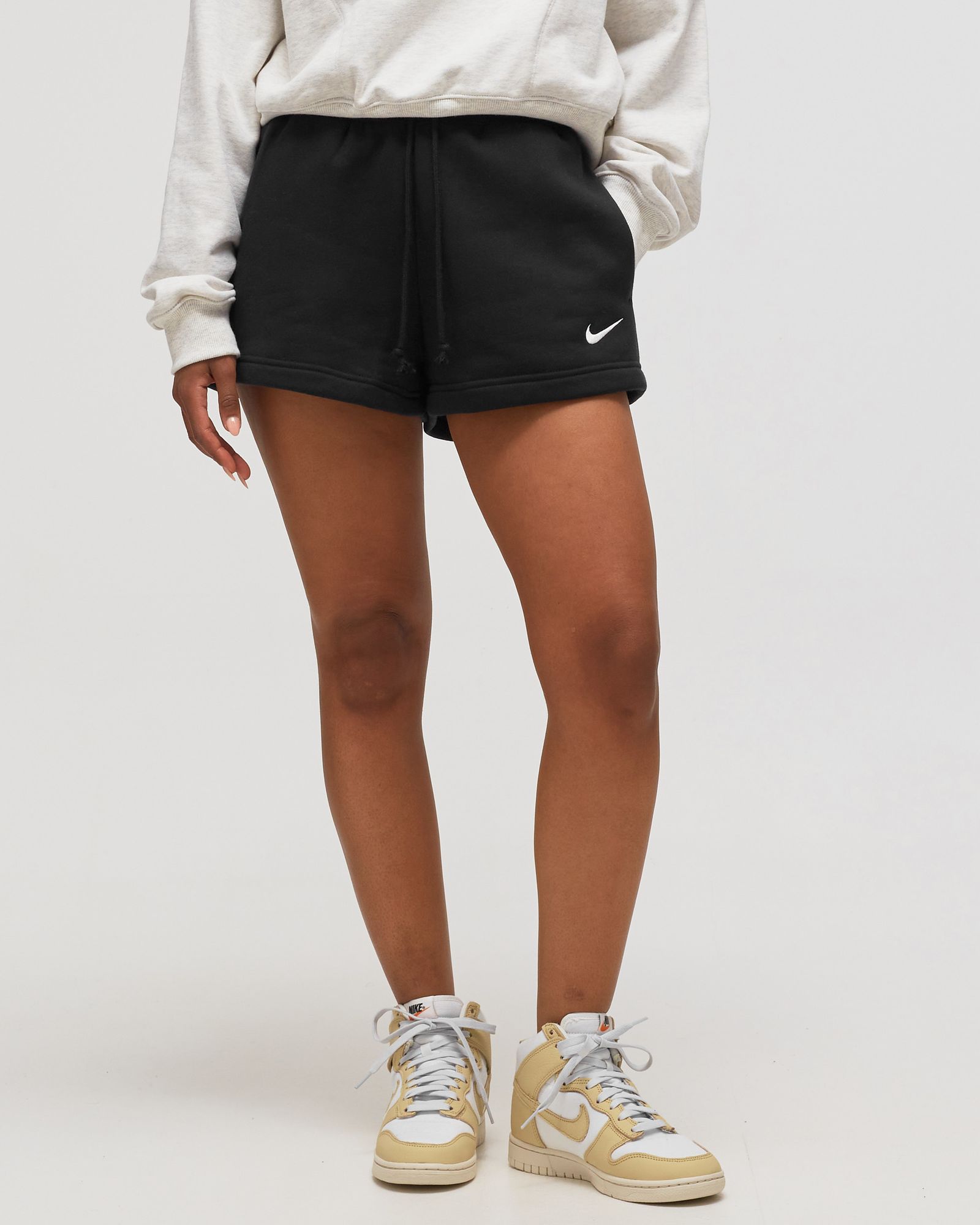 WMNS NSW PHNX FLC HR SHORT