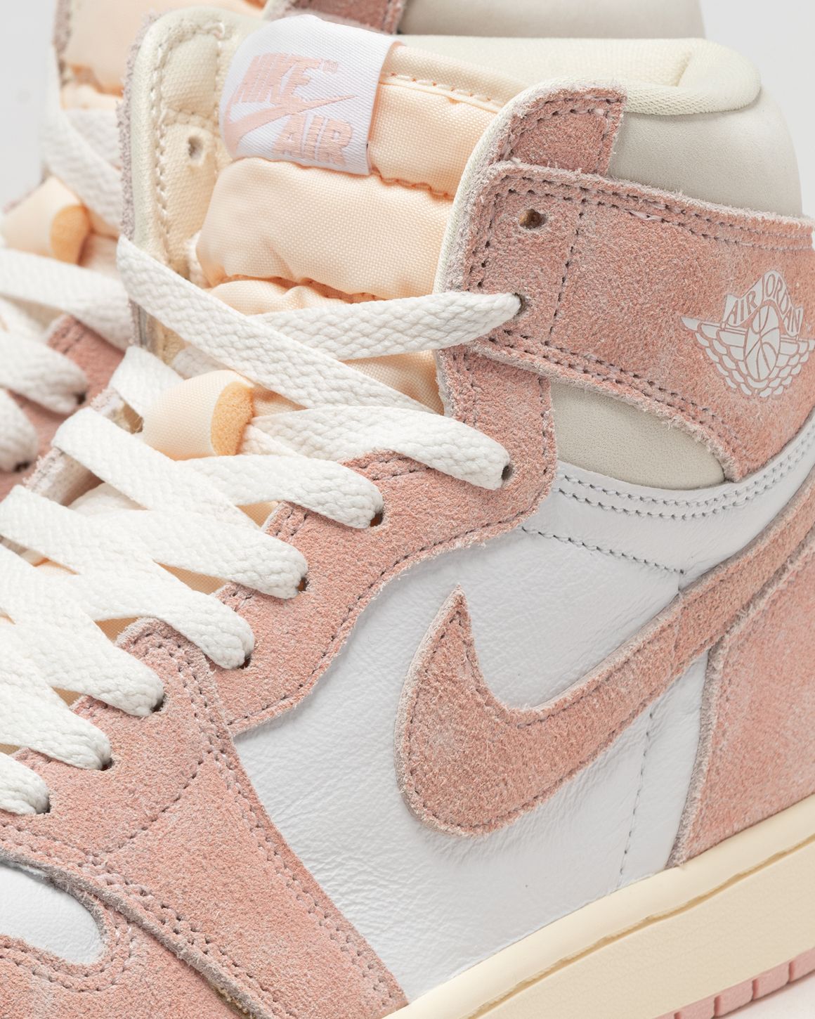 Jordan WMNS AIR JORDAN 1 RETRO HIGH OG 'Washed Pink' Pink/White | BSTN Store