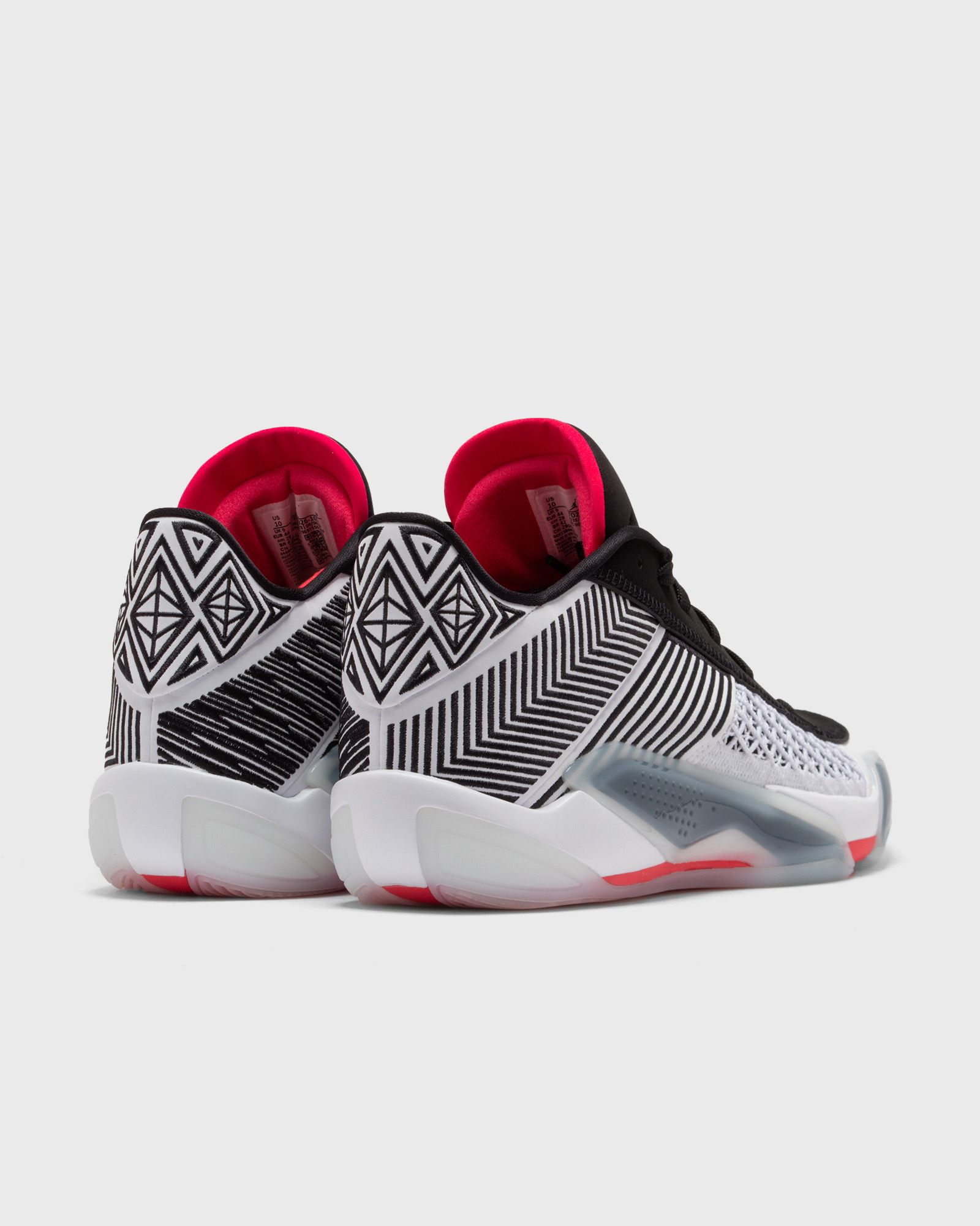 AIR JORDAN XXXVIII LOW