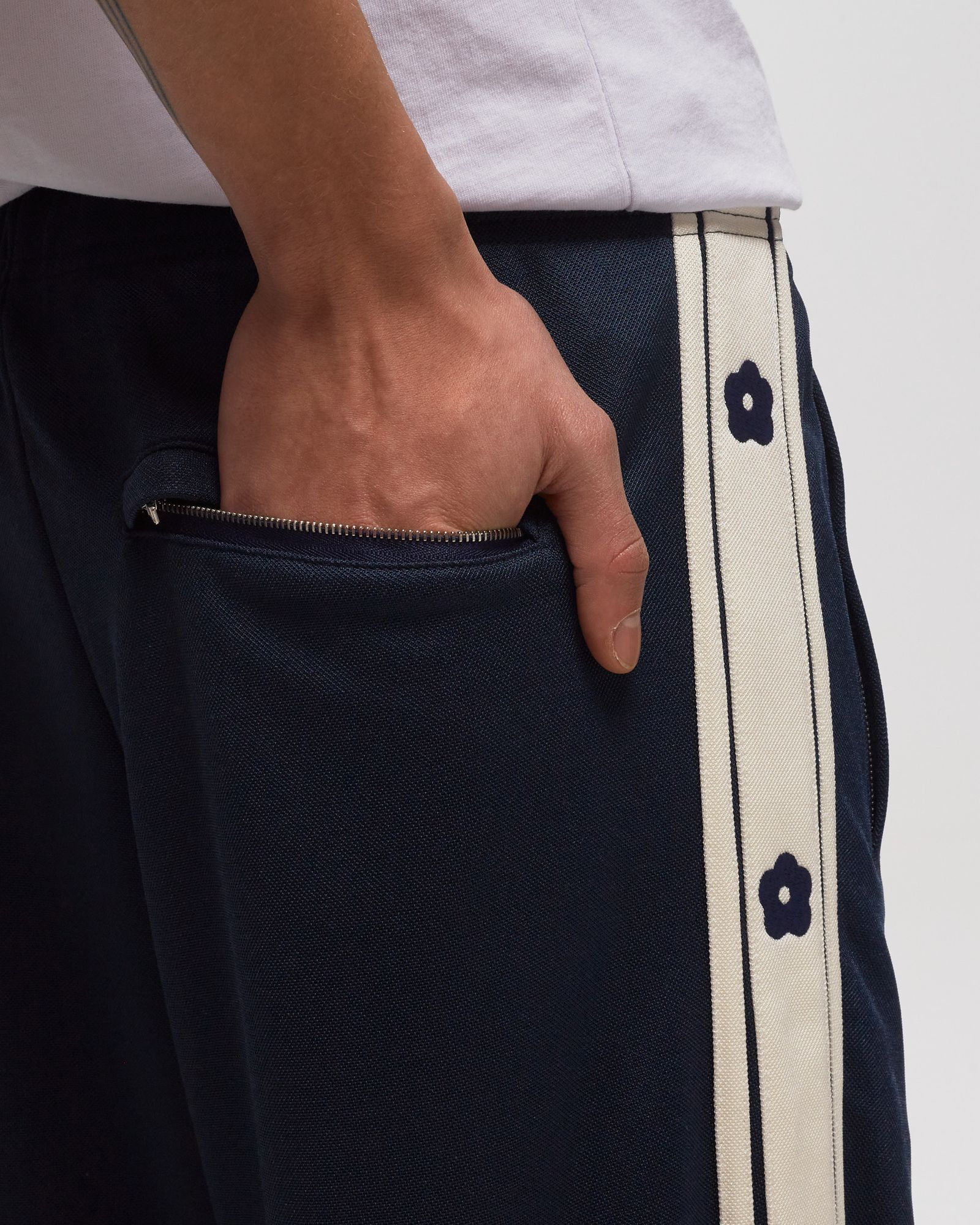 SEASONAL TRACK PANT