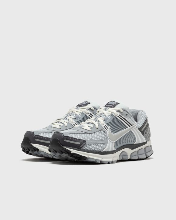 WMNS NIKE ZOOM VOMERO 5