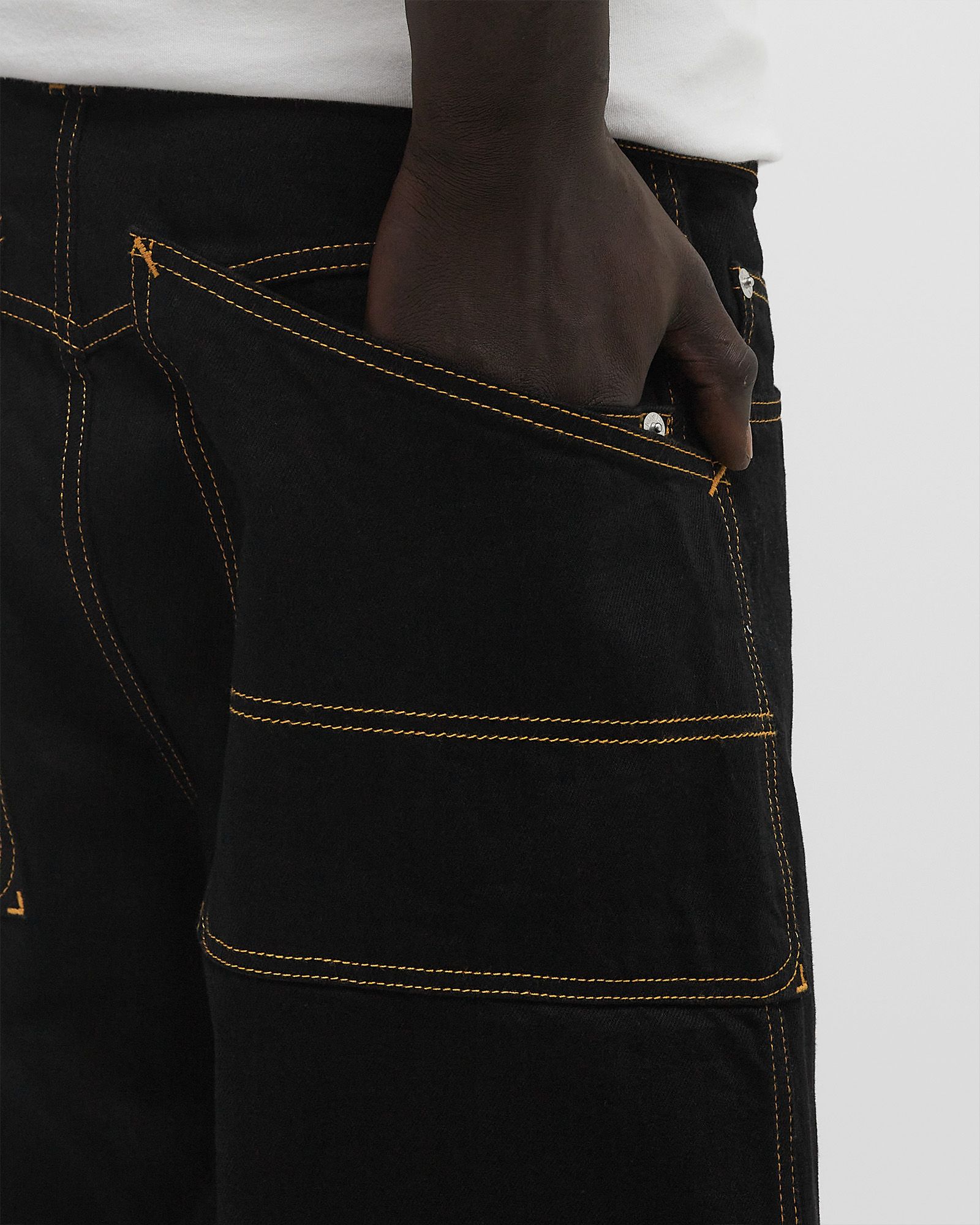 CARGO FIT JEANS