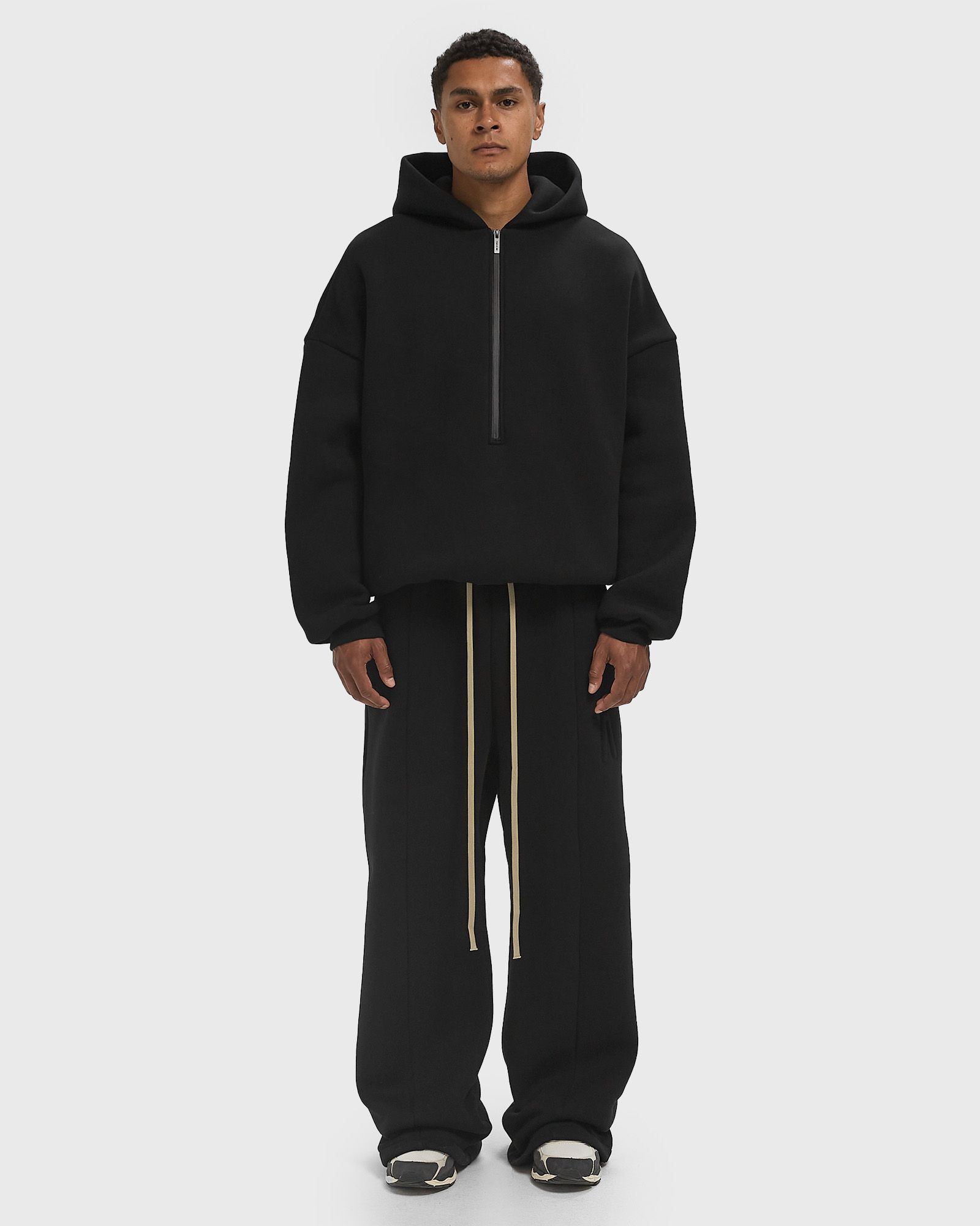 ATHLETIC HALFZIP HOODIE