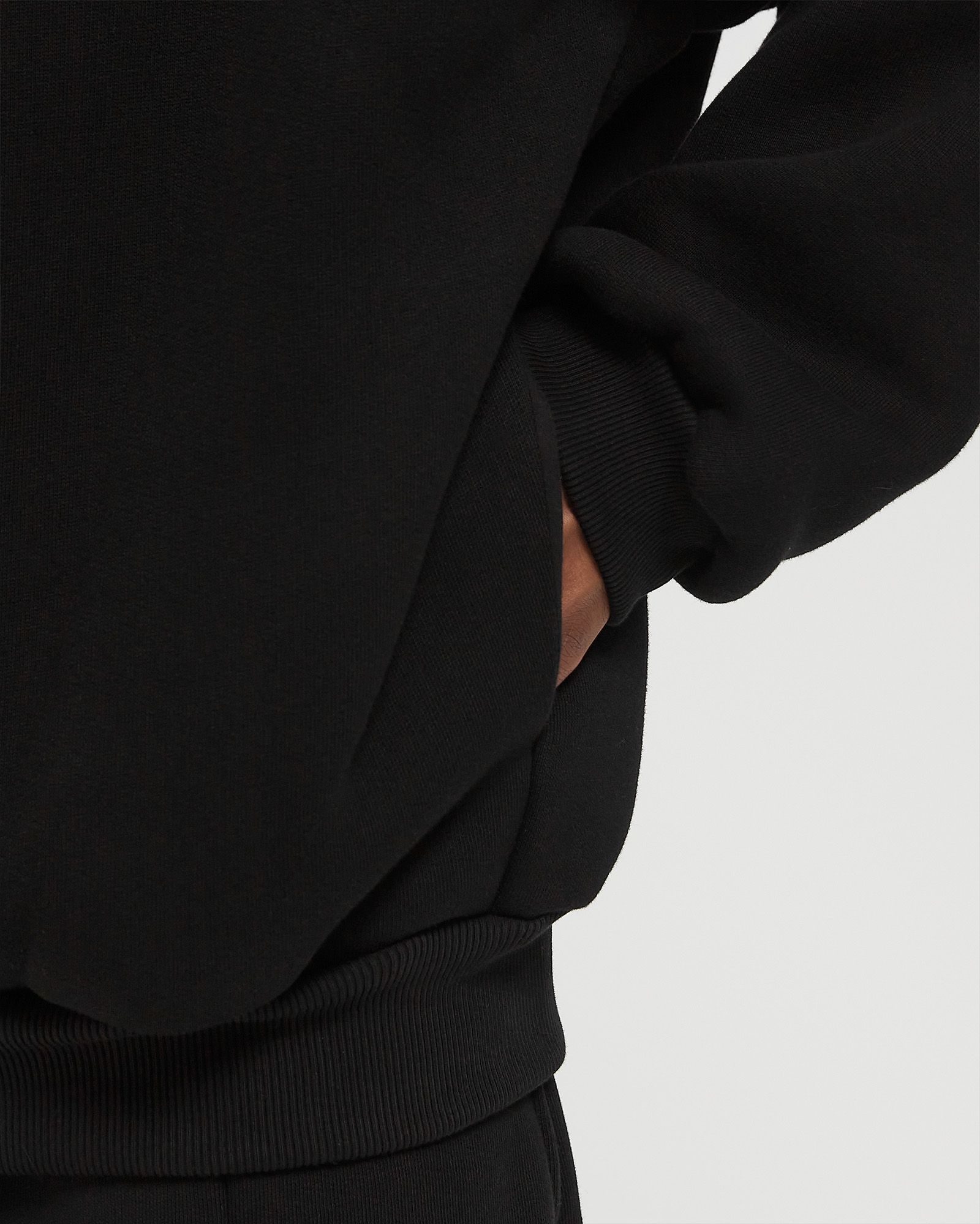 ATHLETIC HALFZIP HOODIE