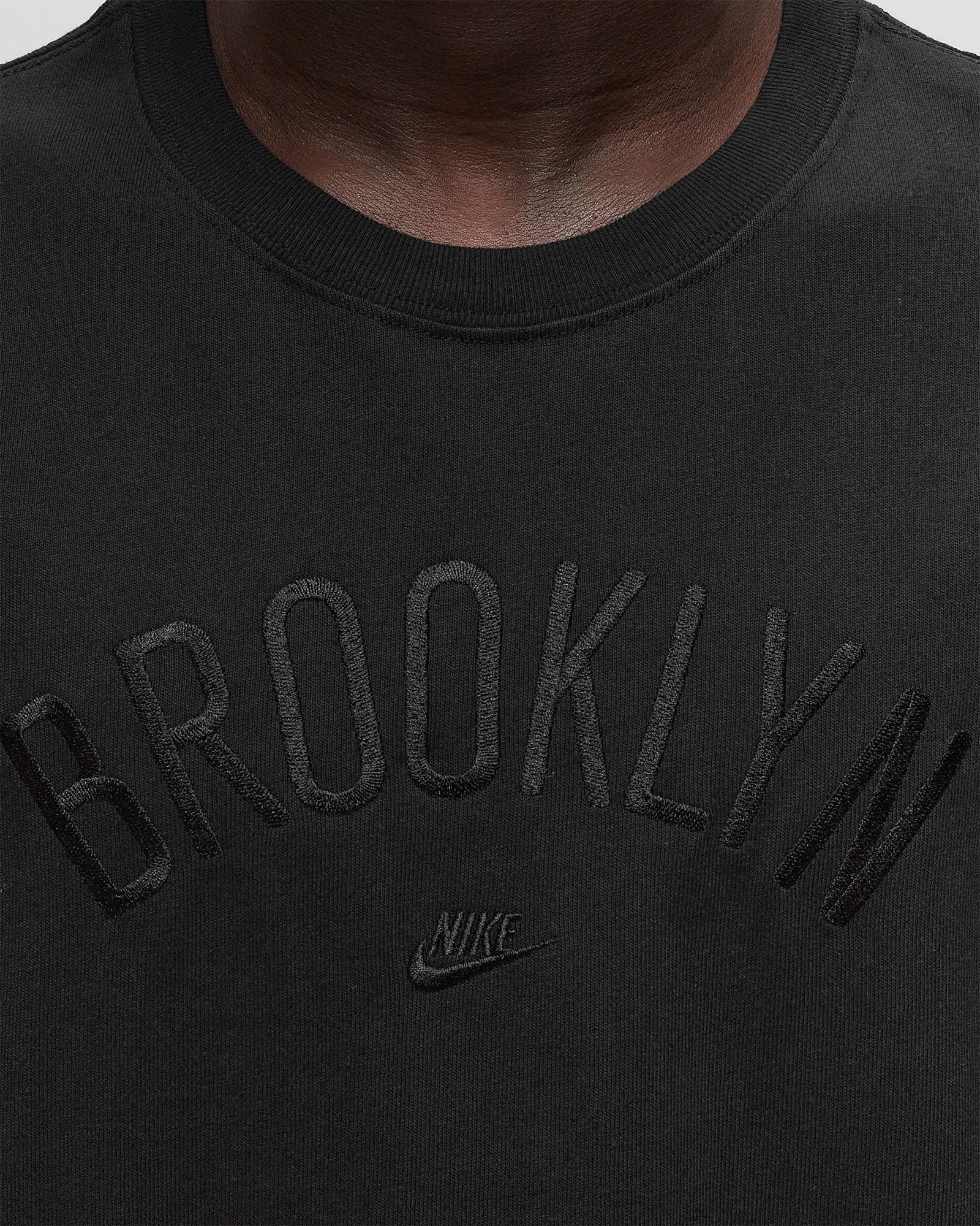 Brooklyn Nets Courtside Men's Nike NBA T-Shirt
