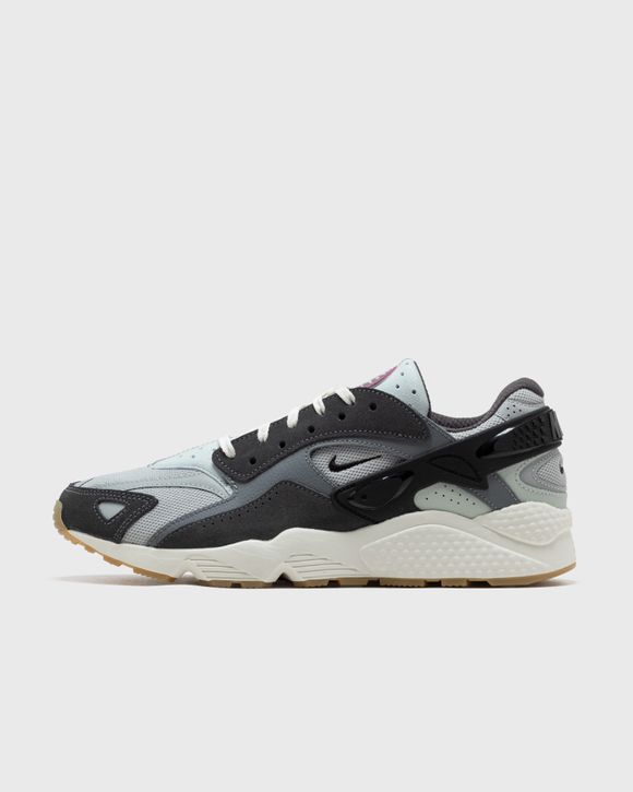 What is shop huarache nike