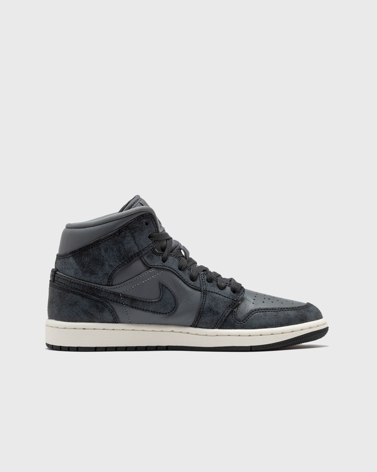 WMNS AIR JORDAN 1 MID SE