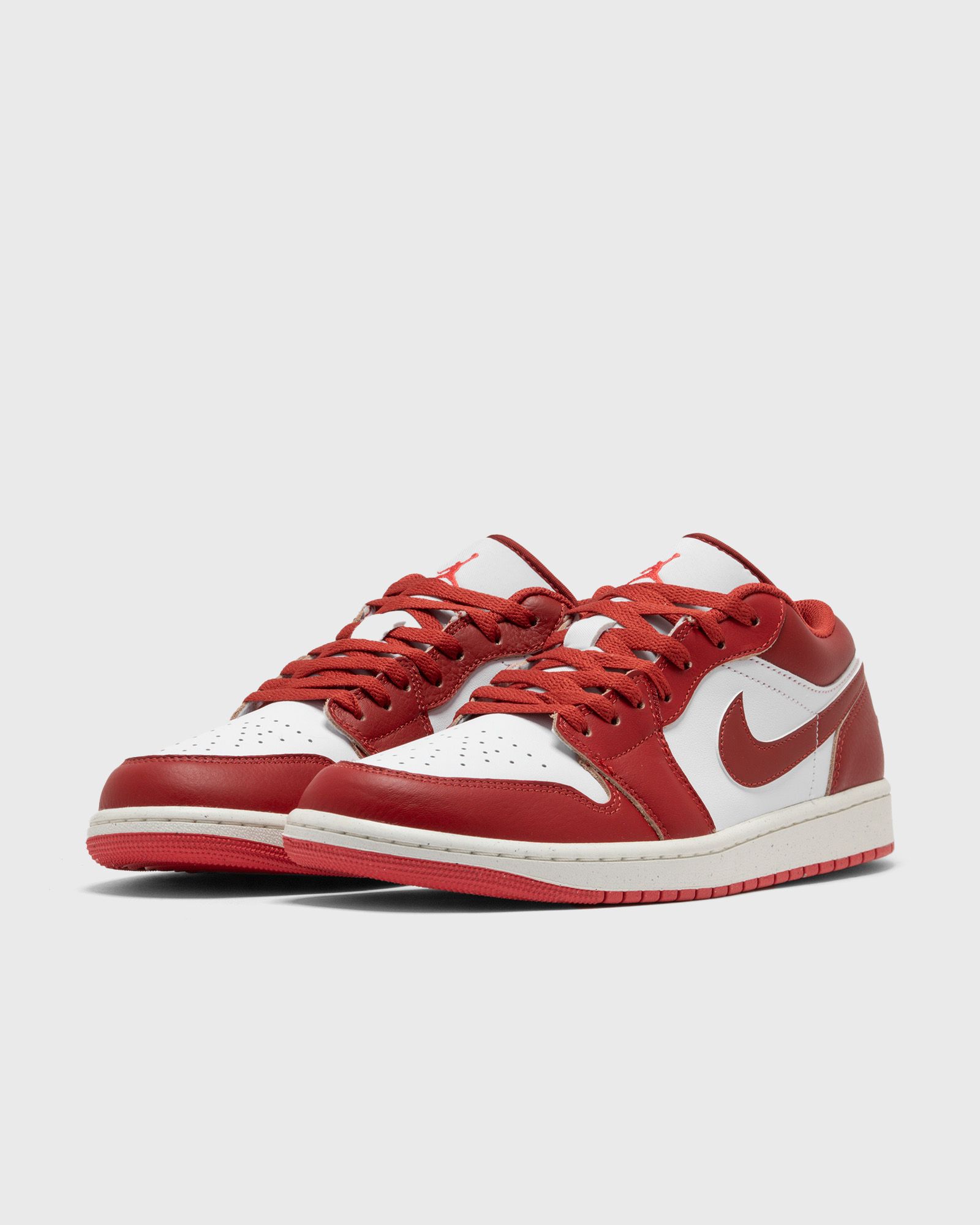 AIR JORDAN 1 LOW SE 'DUNE RED'