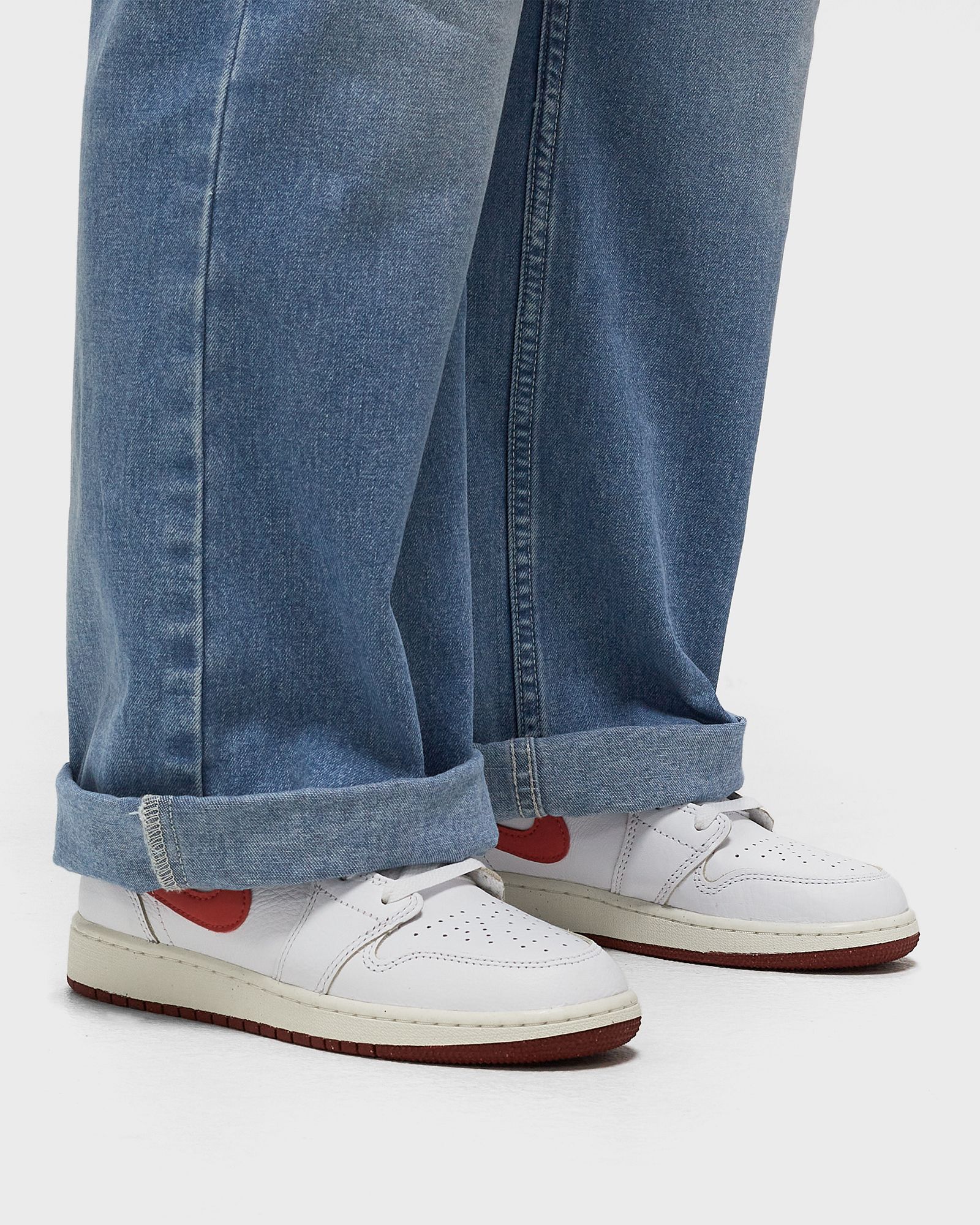 AIR JORDAN 1 MID SE (GS)