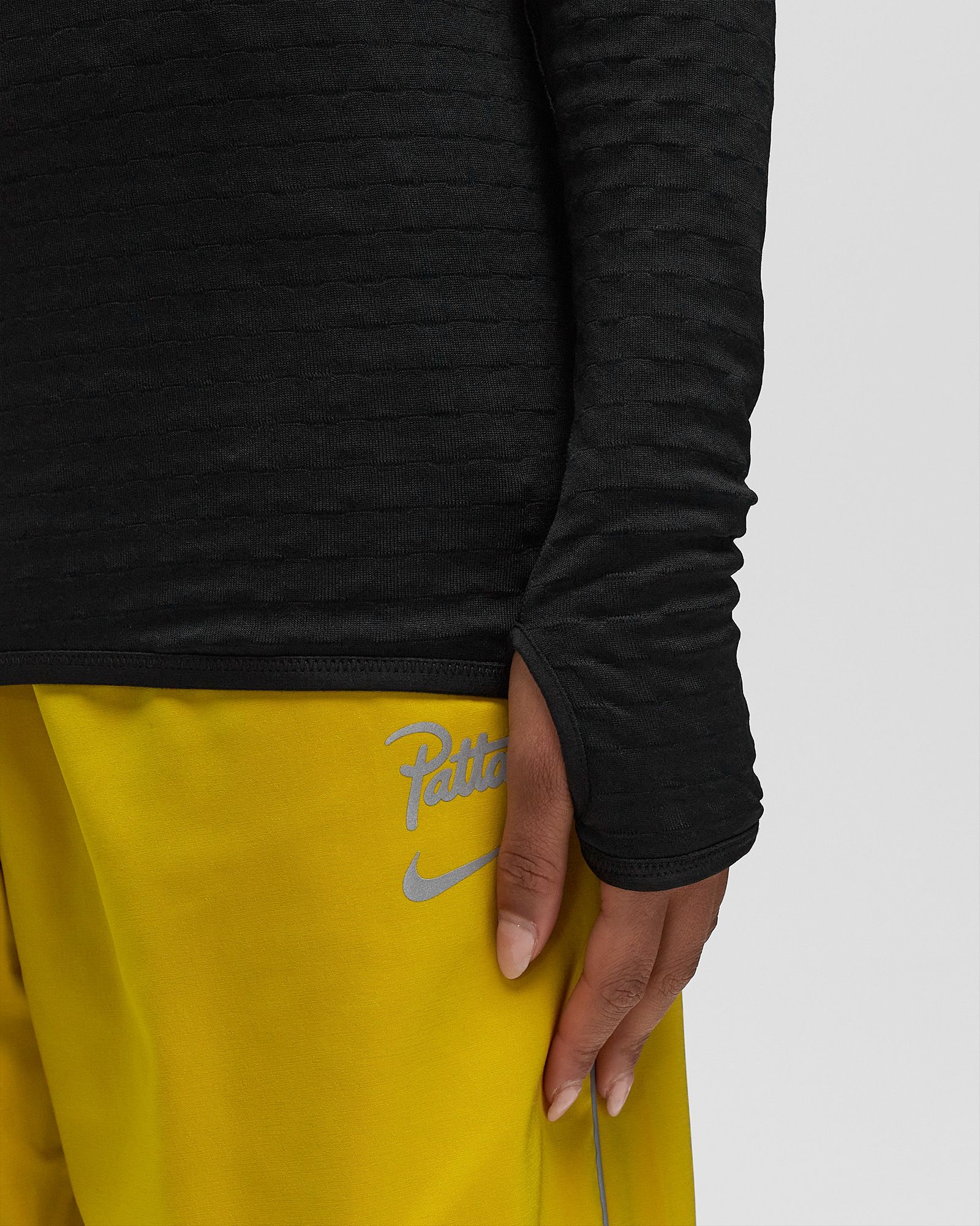 x PATTA HALF ZIP TOP LS