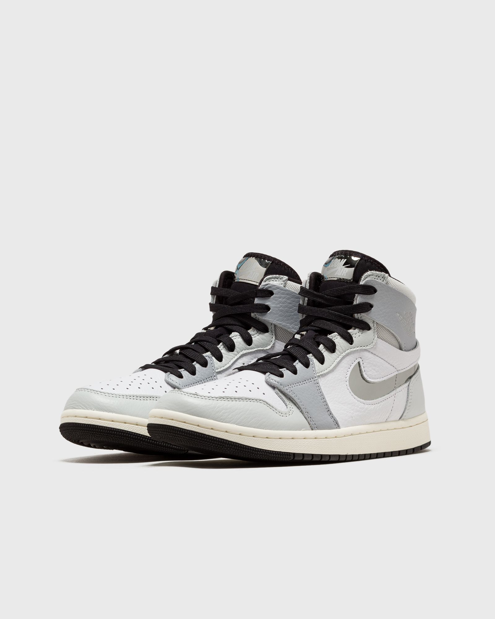 WMNS AIR JORDAN 1 ZM AIR CMFT 2