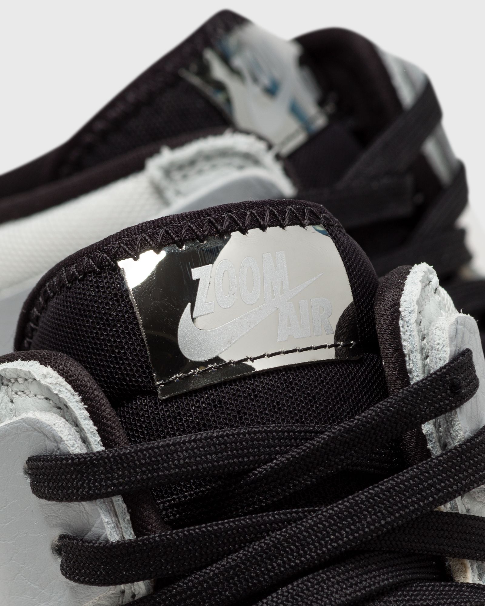 WMNS AIR JORDAN 1 ZM AIR CMFT 2