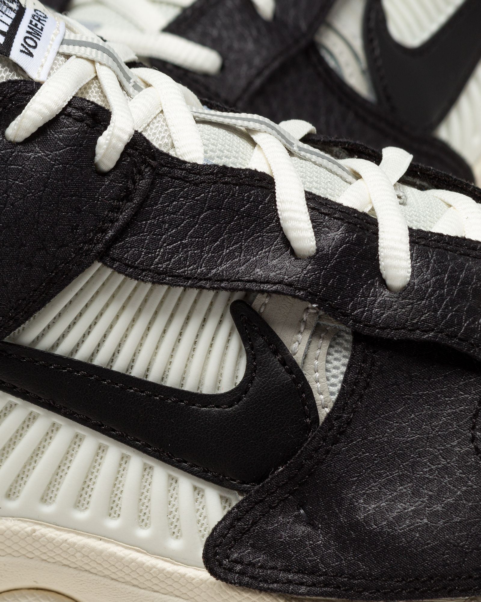 WMNS NIKE ZOOM VOMERO 5 PRM