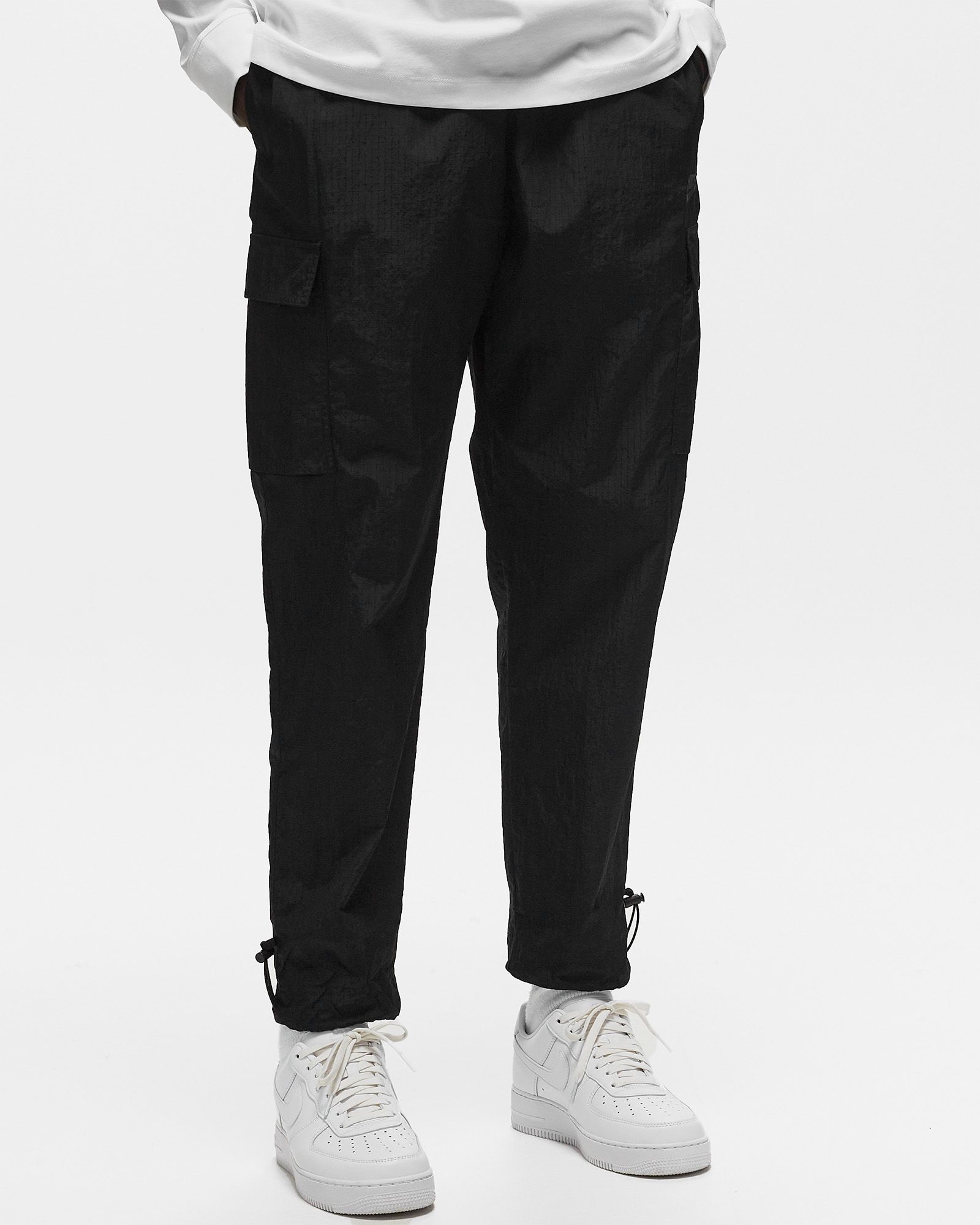 Nike Sportswear Repeat Men's Lightweight Woven Pants