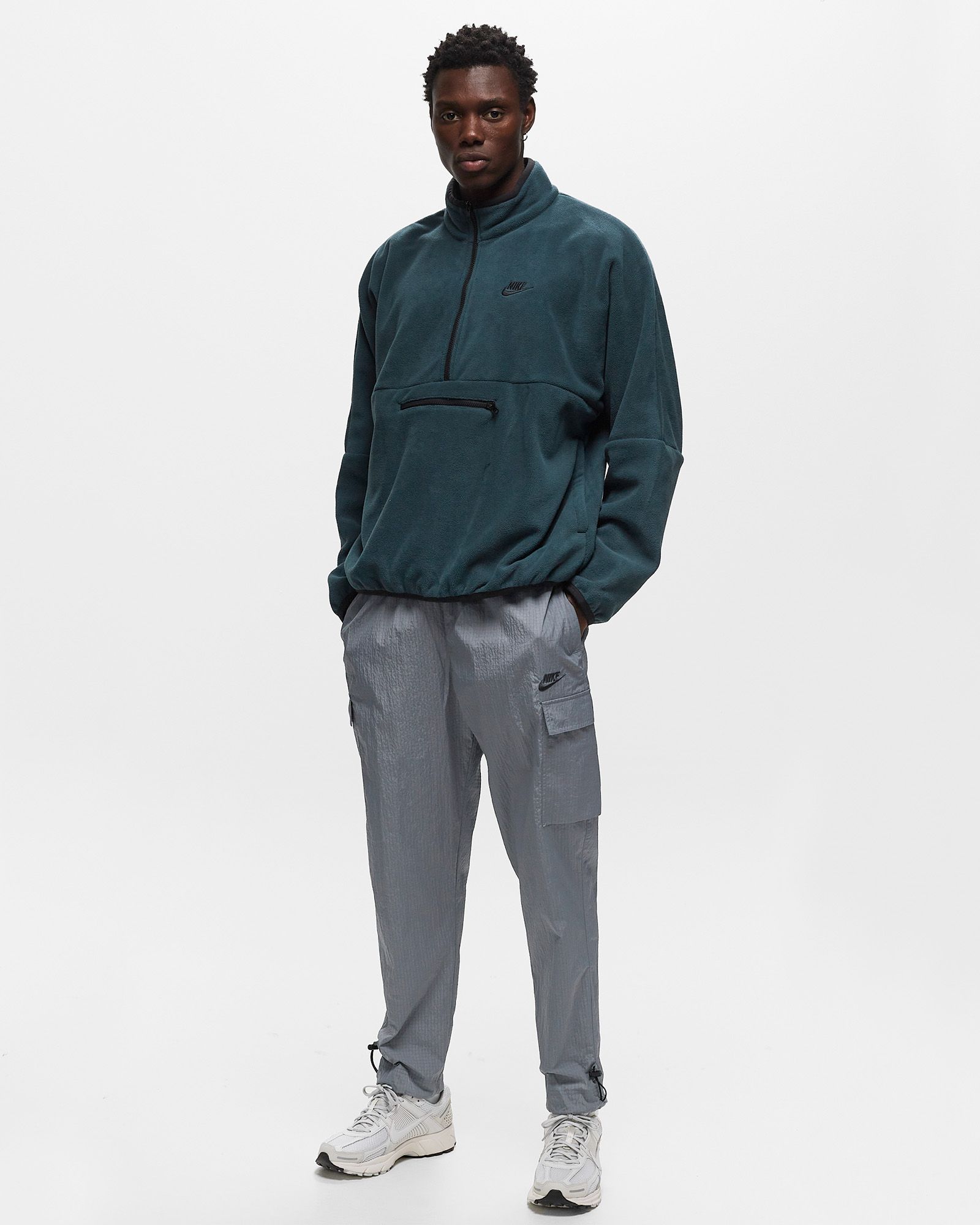 Nike Sportswear Repeat Men's Lightweight Woven Pants