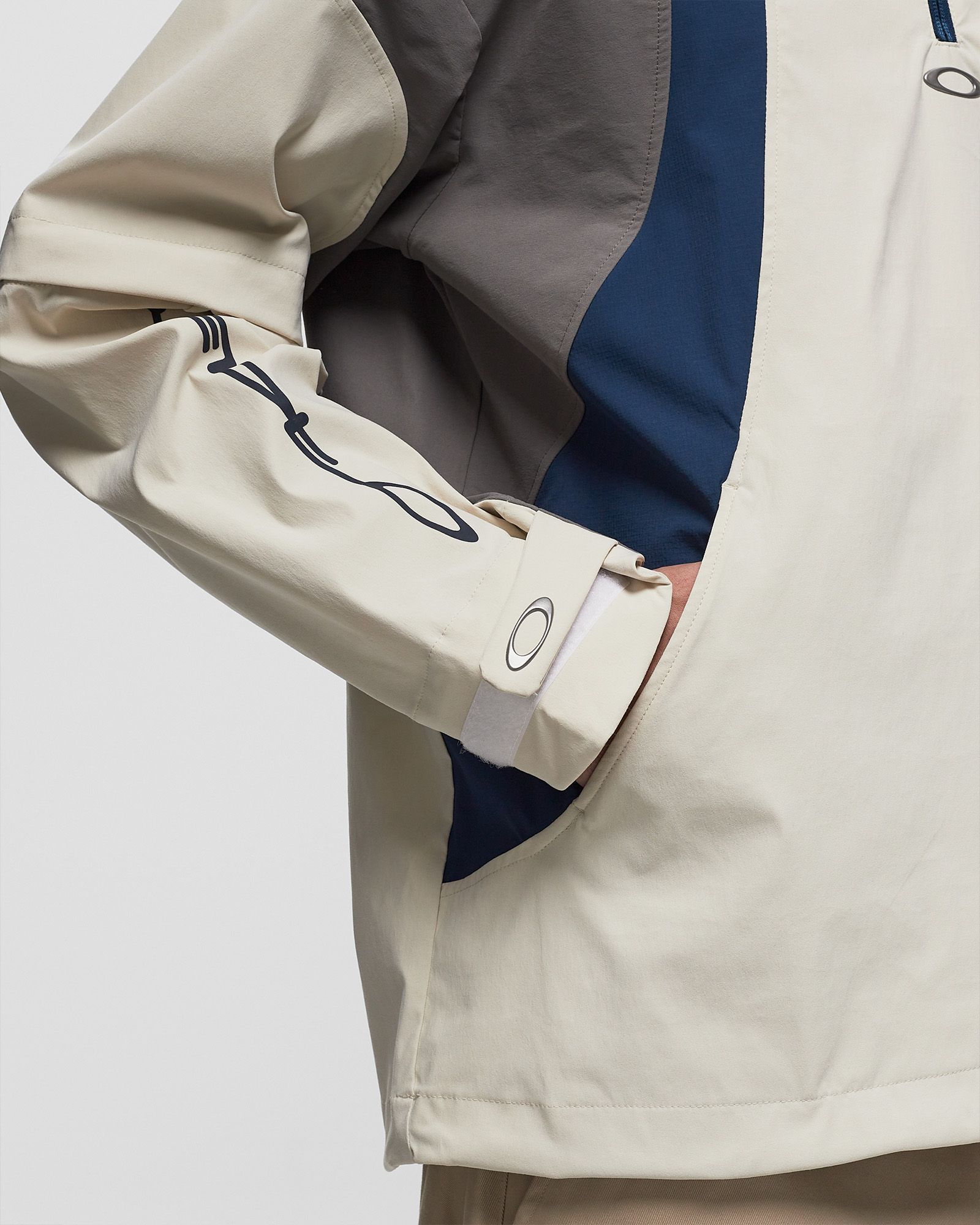 ICON SHAPE PULLOVER JACKET