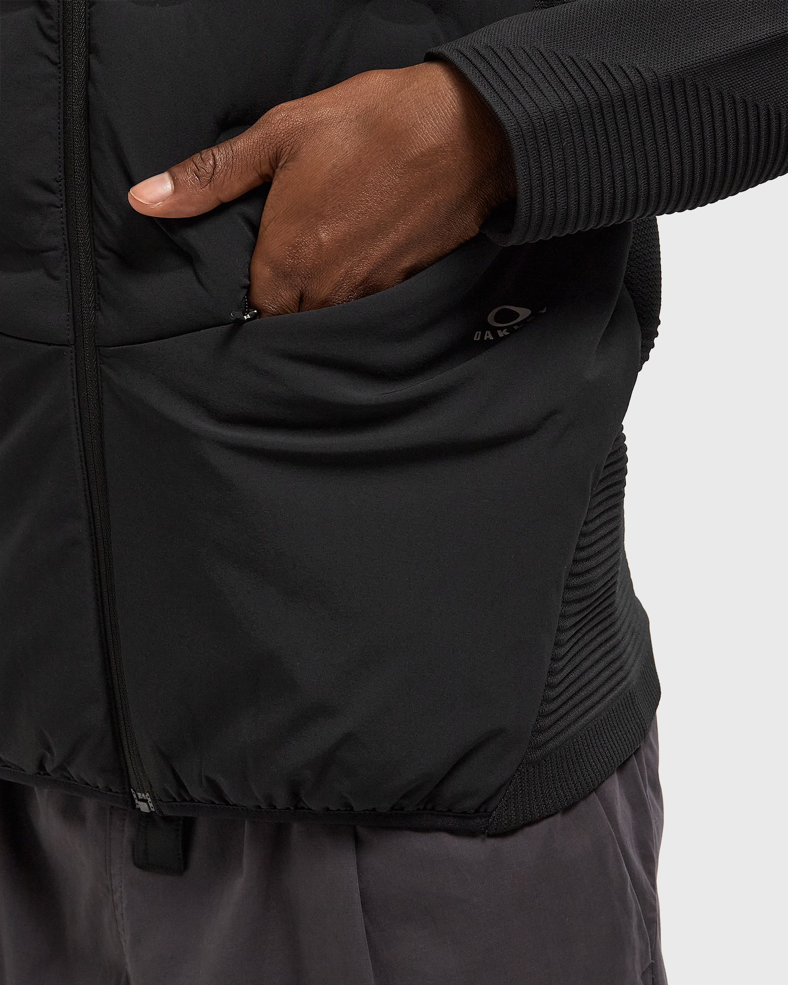 LATITUDE SOAR MID LAYER