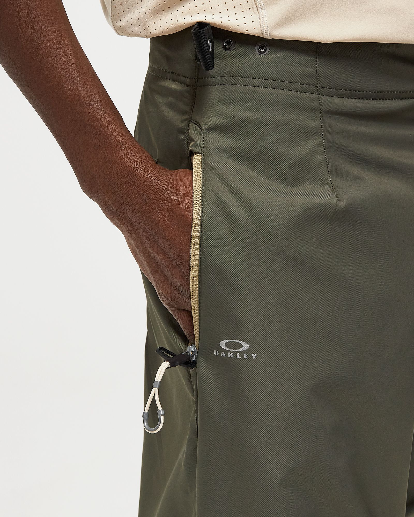 LATITUDE SOAR SHELL PANT