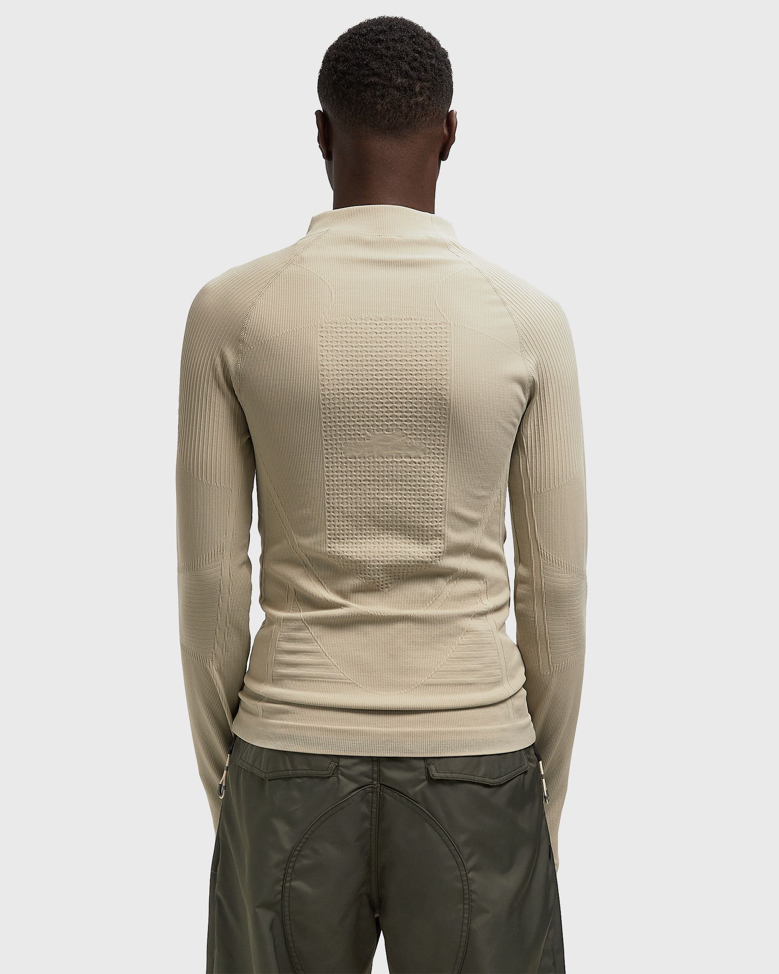 LATITUDE SOAR BASE LAYER