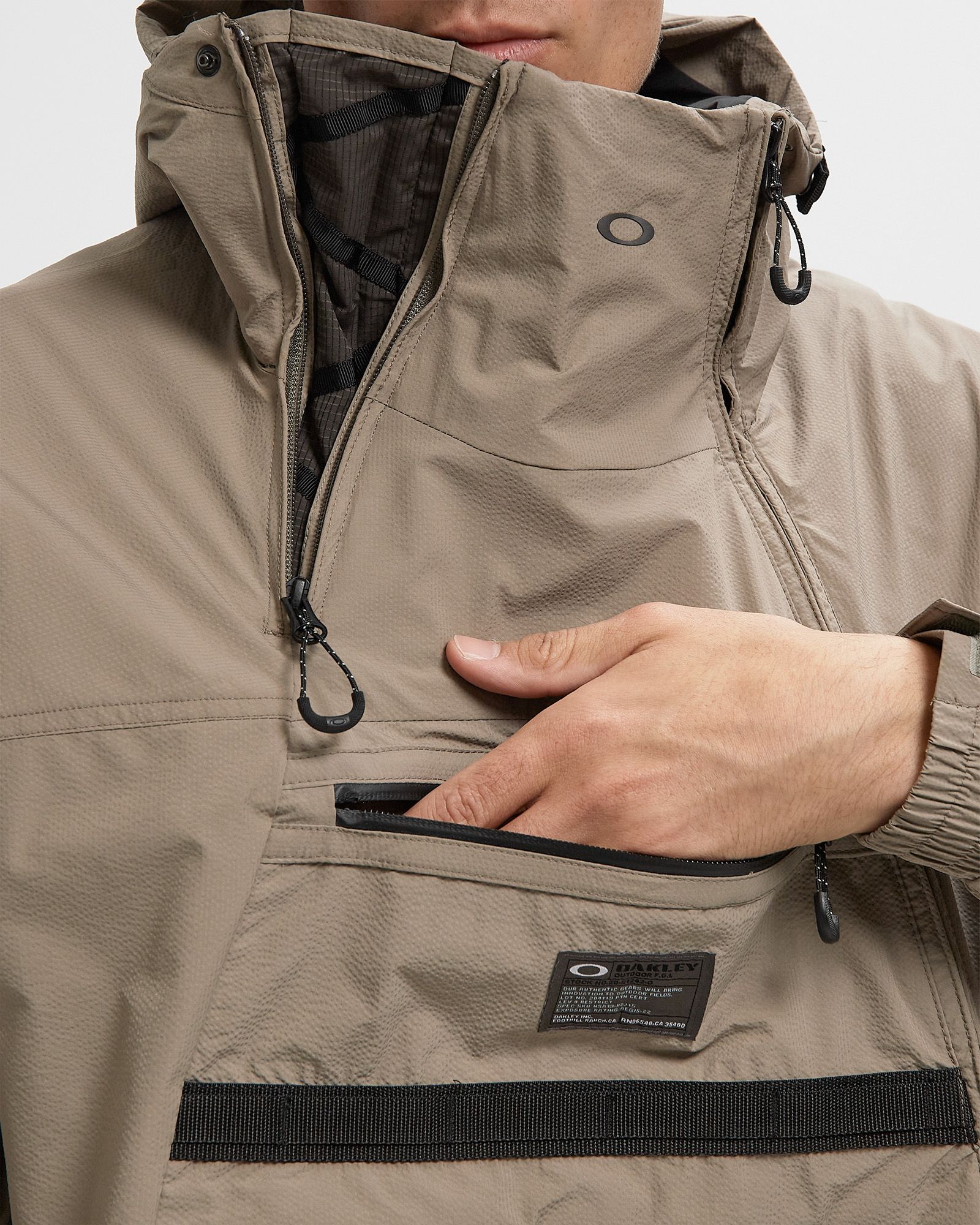 OAKLEY FGL STROKE ANORAK 5.7 Beige | BSTN Store