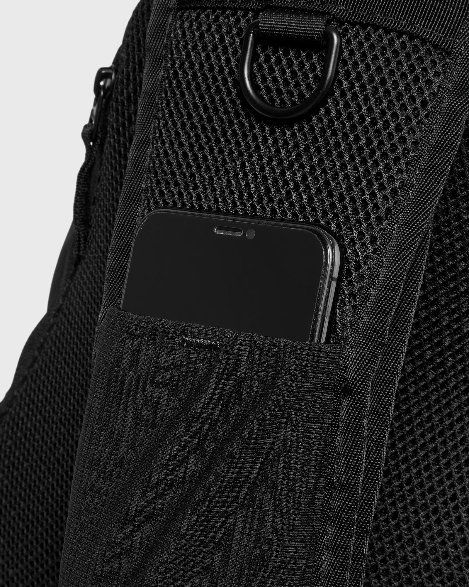 OAKLEY LATITUDE SLING PACK Black | BSTN Store