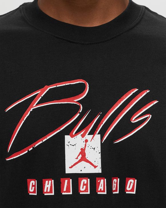 Chicago Bulls Men's Nike NBA Long-Sleeve T-Shirt.