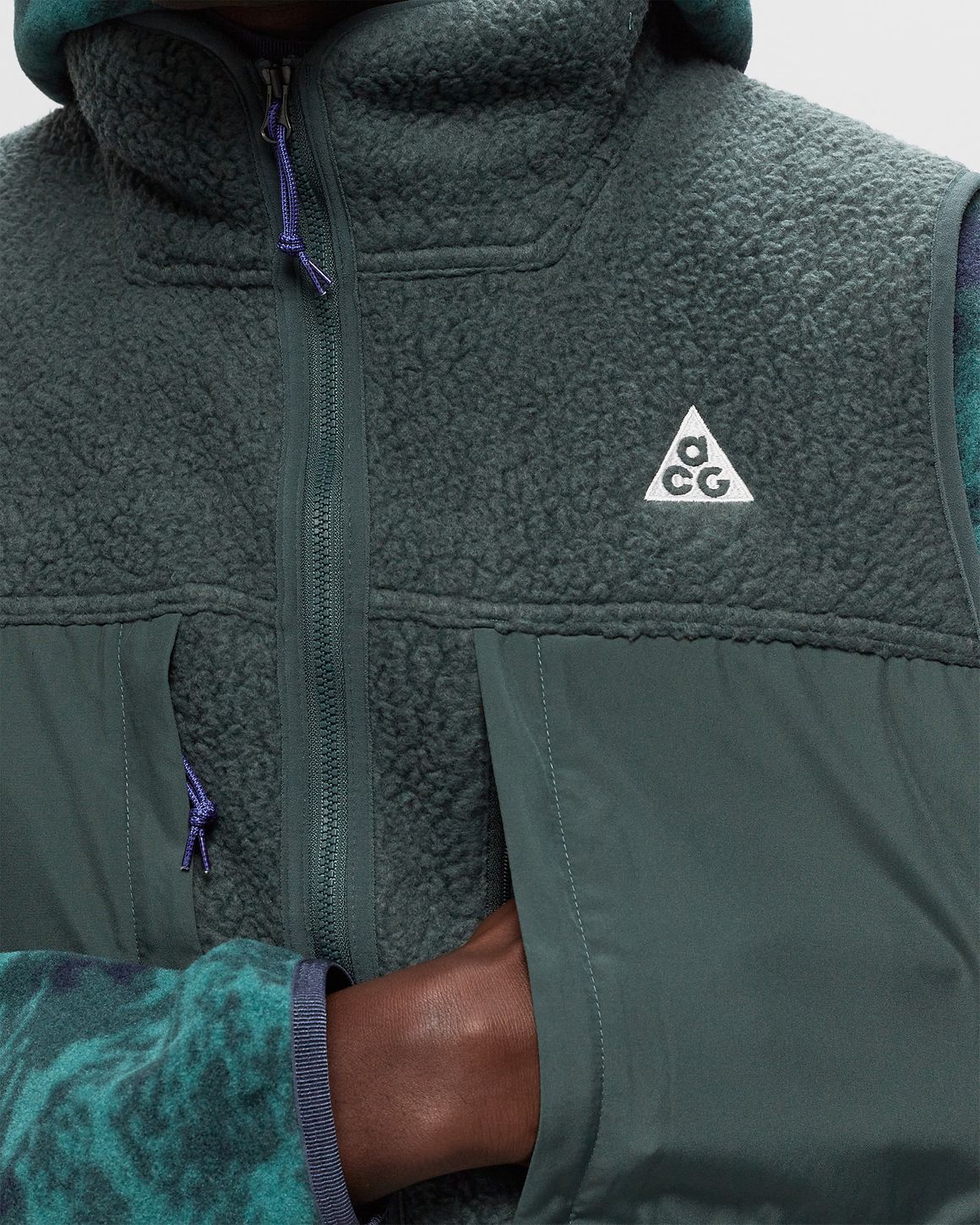Nike ACG Arctic Wolf Vest Green | BSTN Store