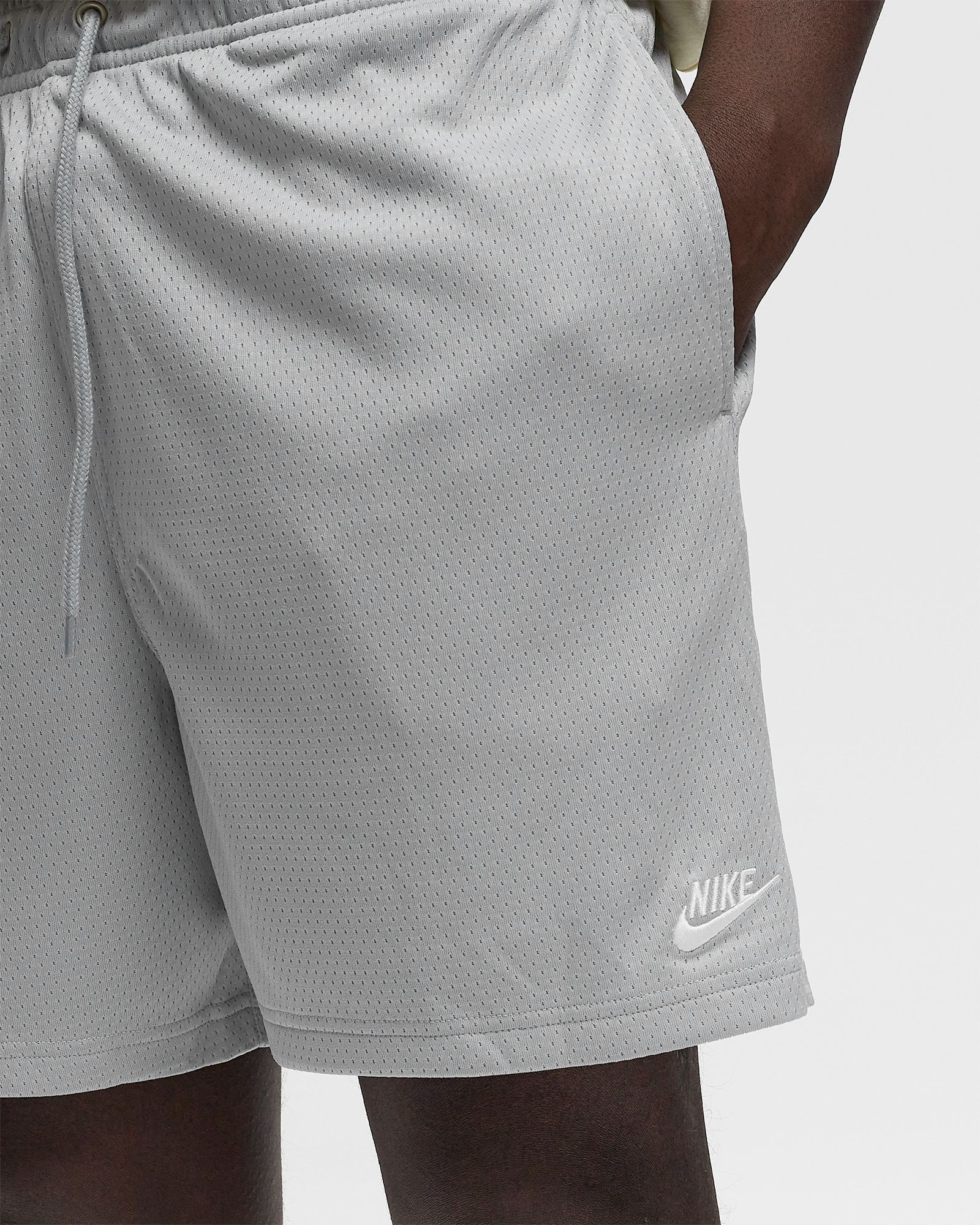 Club Mesh Flow Shorts