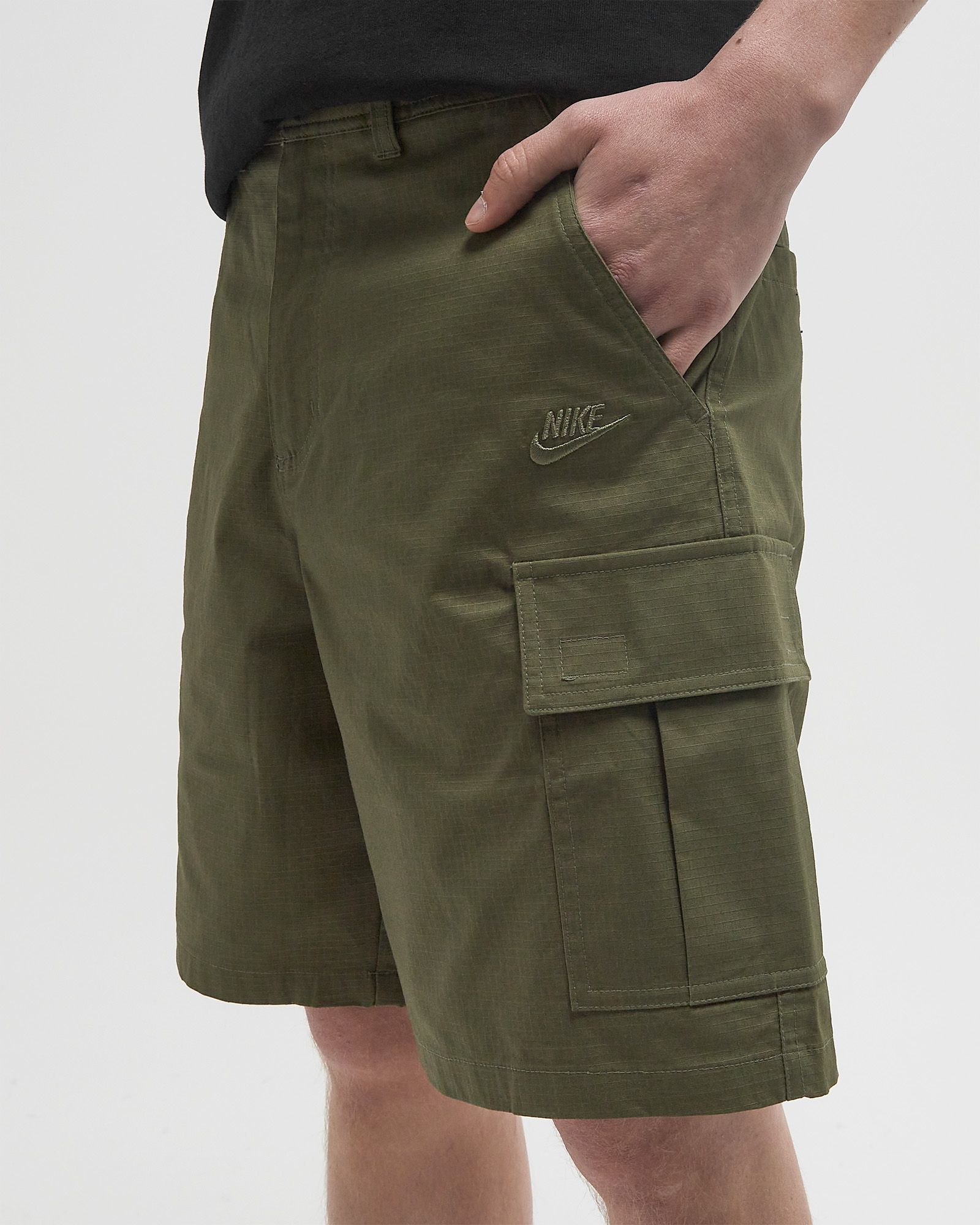 CLUB WOVEN CARGO SHORT