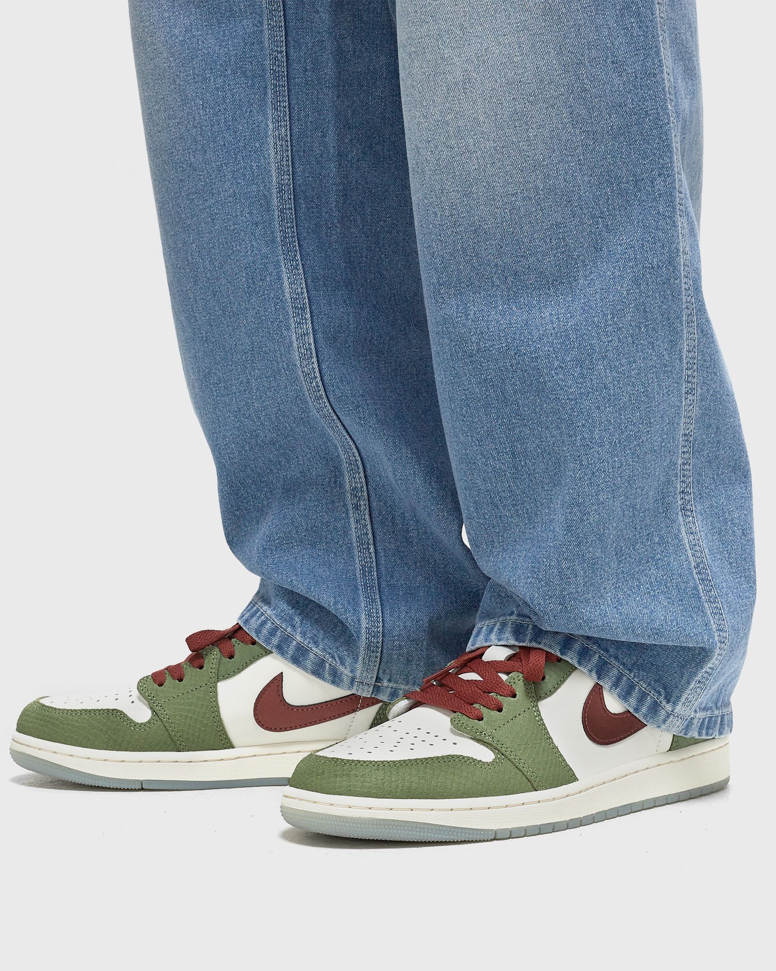 AIR JORDAN 1 RETRO LOW OG "Chinese New Year"