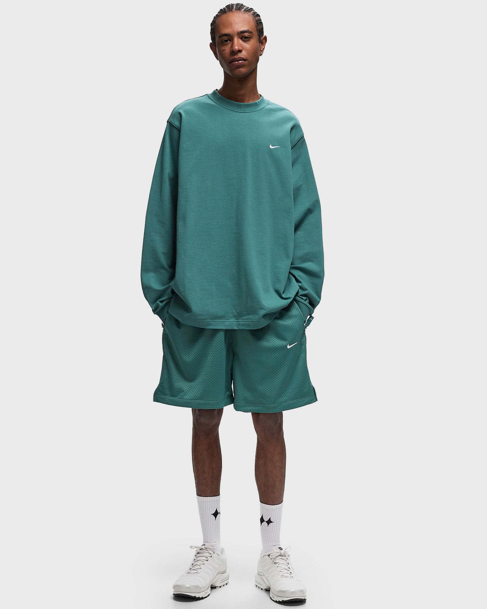 Solo Swoosh Mesh Shorts